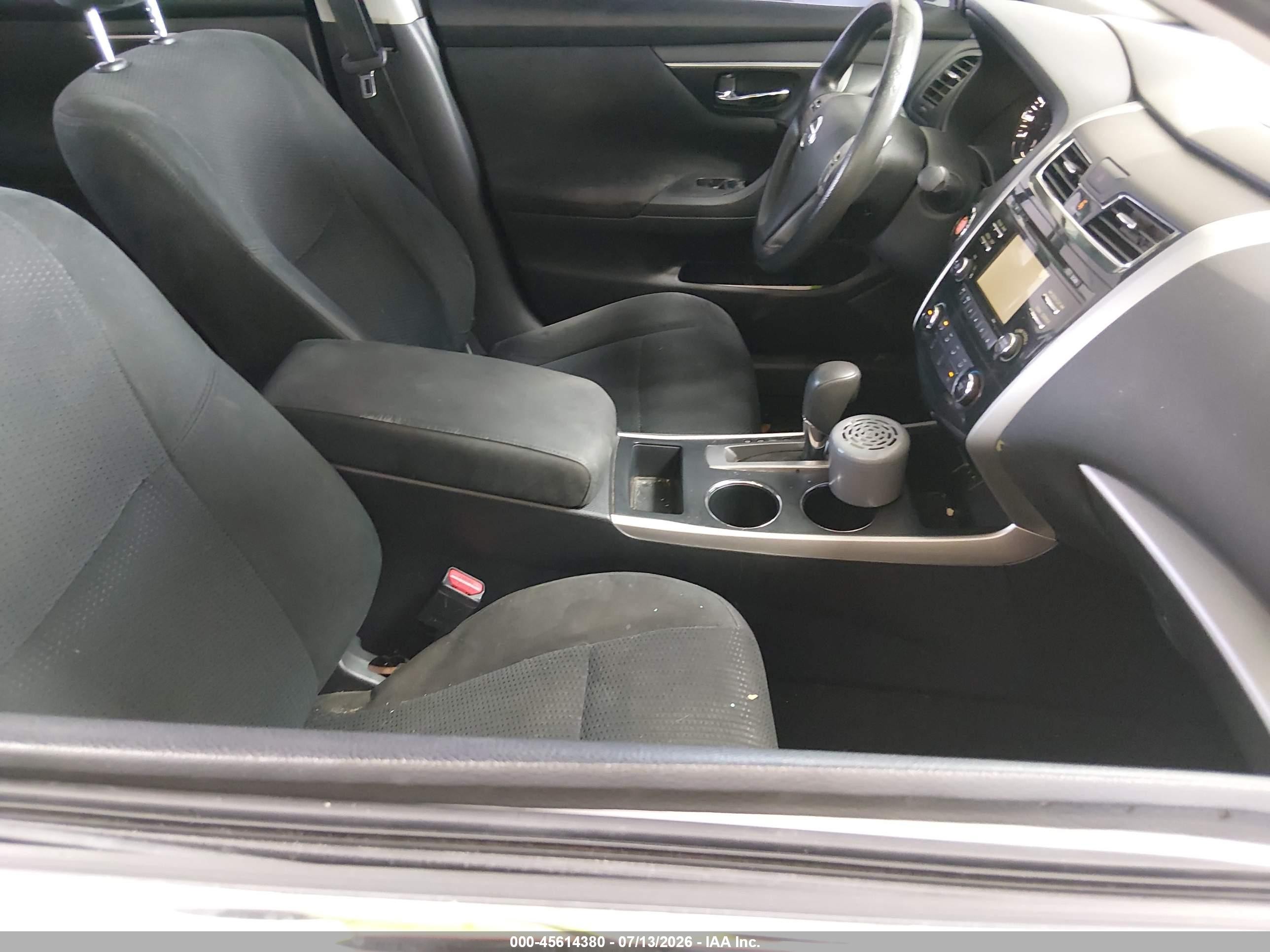 2015 Nissan Altima 2.5 S Silver vin: 1N4AL3AP5FC232437