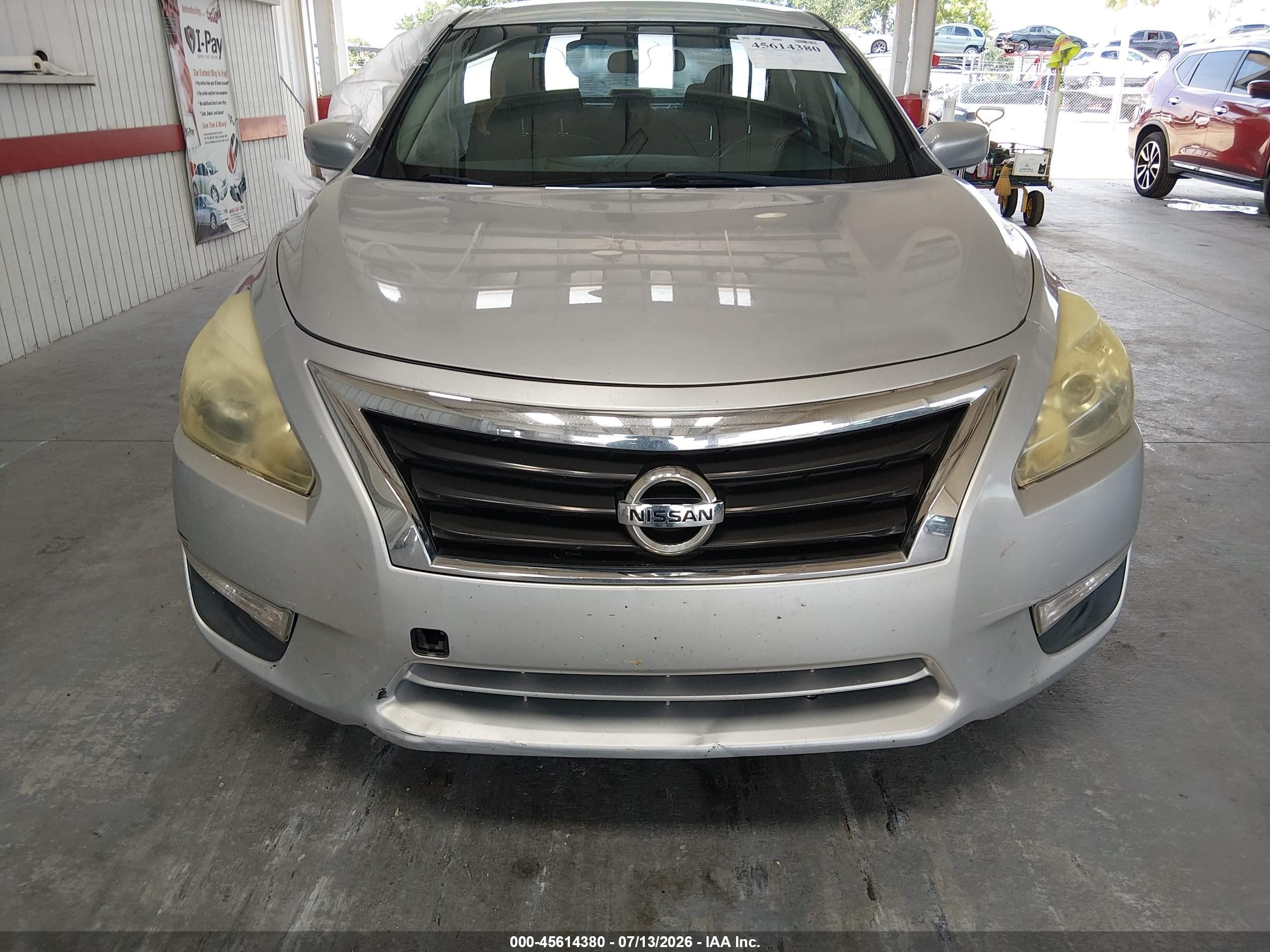 2015 Nissan Altima 2.5 S Silver vin: 1N4AL3AP5FC232437