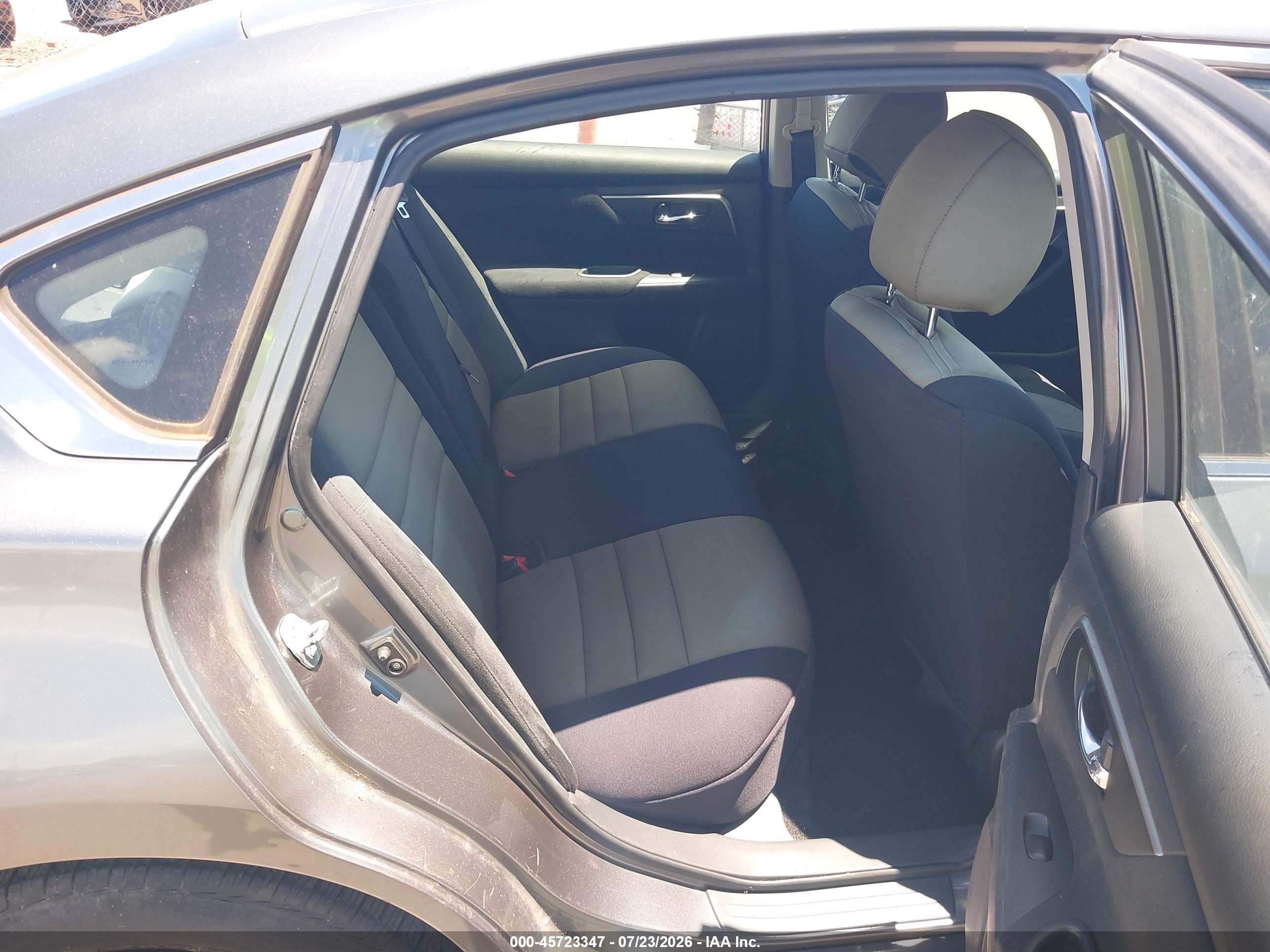 2015 Nissan Altima 2.5 S Gray vin: 1N4AL3AP5FC232728