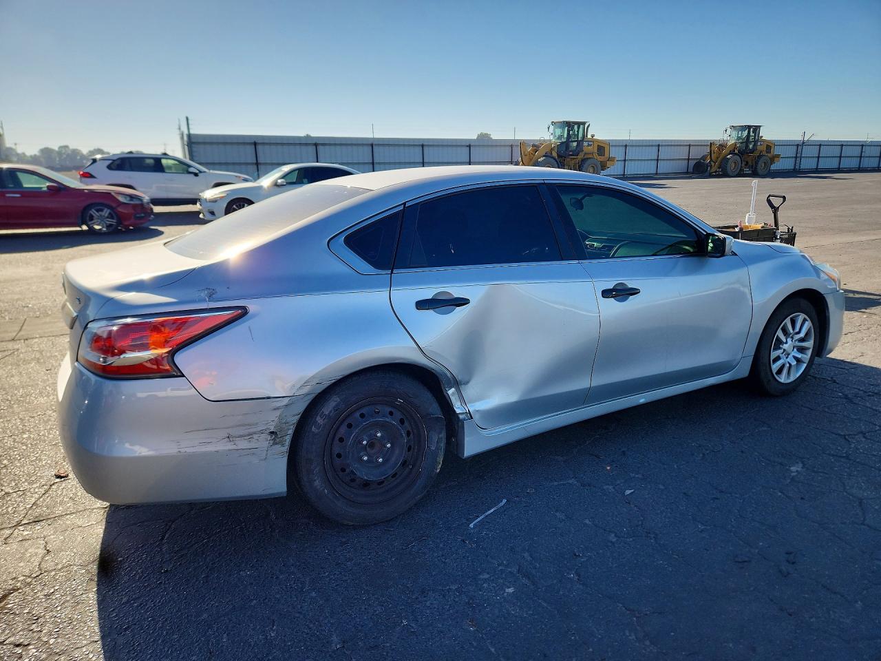 2015 Nissan Altima 2.5 S Silver vin: 1N4AL3AP5FC243566
