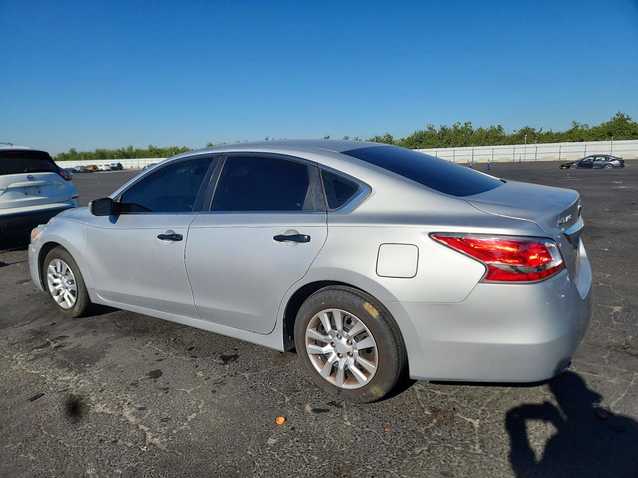 2015 Nissan Altima 2.5 S Silver vin: 1N4AL3AP5FC243566