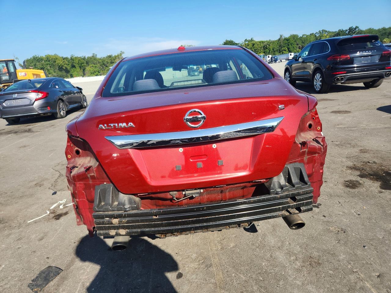 2015 Nissan Altima 2.5 S Red vin: 1N4AL3AP5FC260450