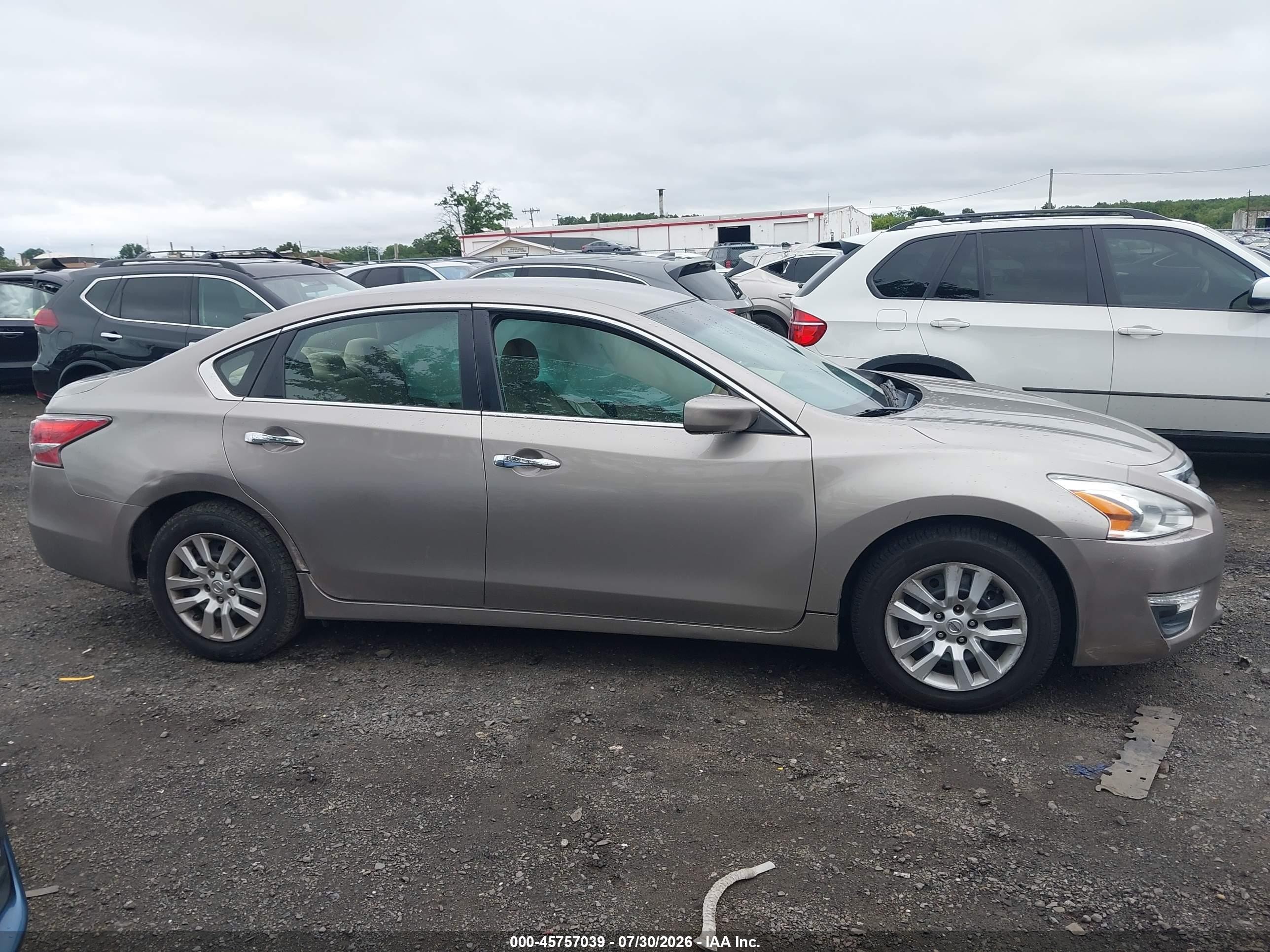 2015 Nissan Altima 2.5 S Beige vin: 1N4AL3AP5FC417264