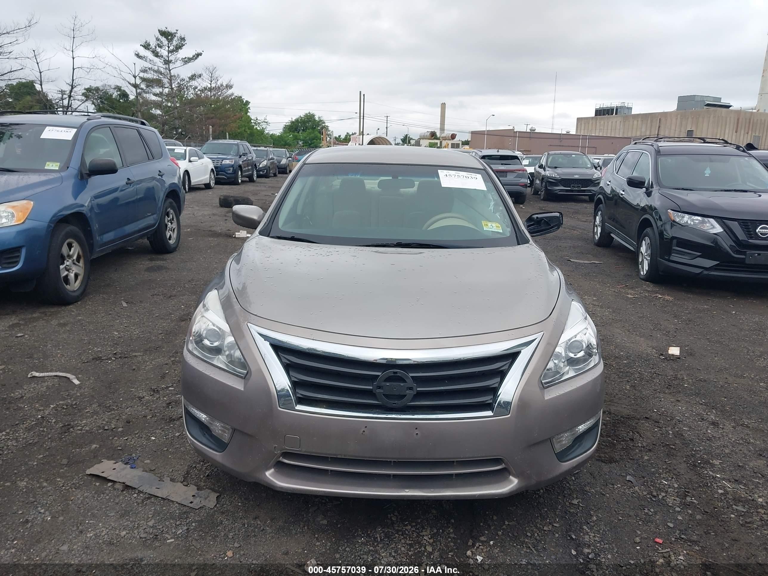 2015 Nissan Altima 2.5 S Beige vin: 1N4AL3AP5FC417264