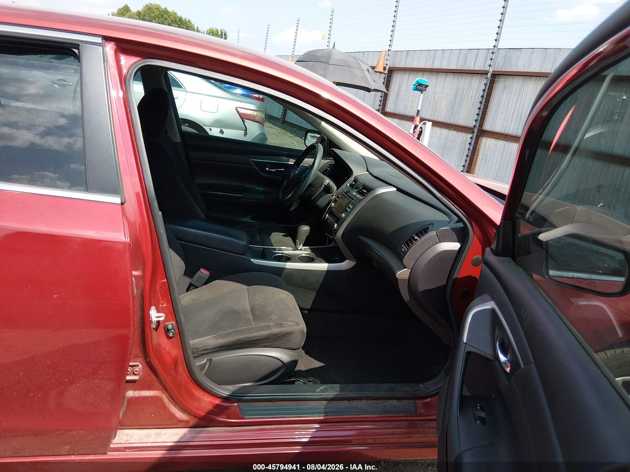 2015 Nissan Altima 2.5/2.5 S/2.5 Sl/2.5 Sv Red vin: 1N4AL3AP5FC432783