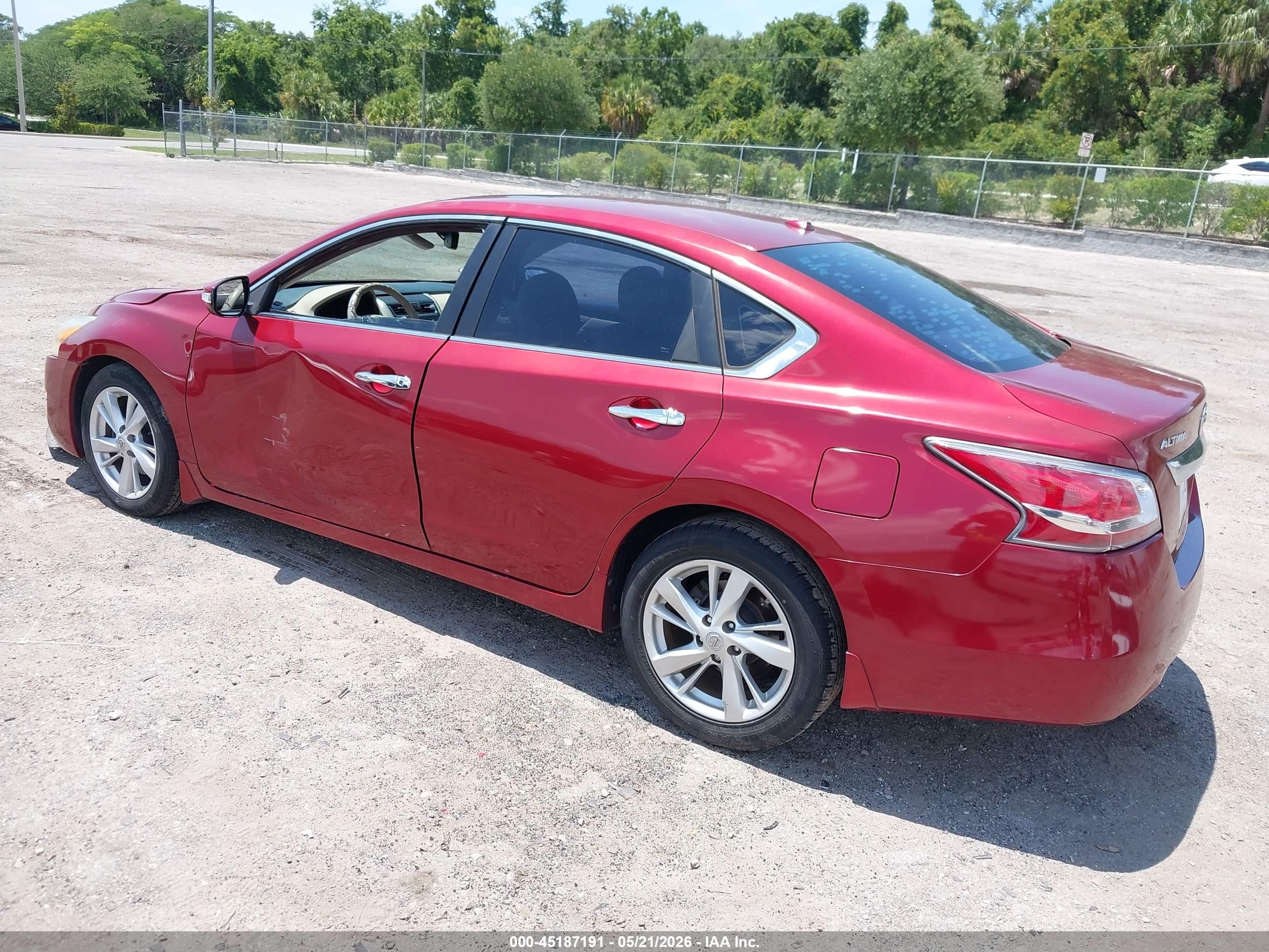 2015 Nissan Altima 2.5 Sv Burgundy vin: 1N4AL3AP5FC437546