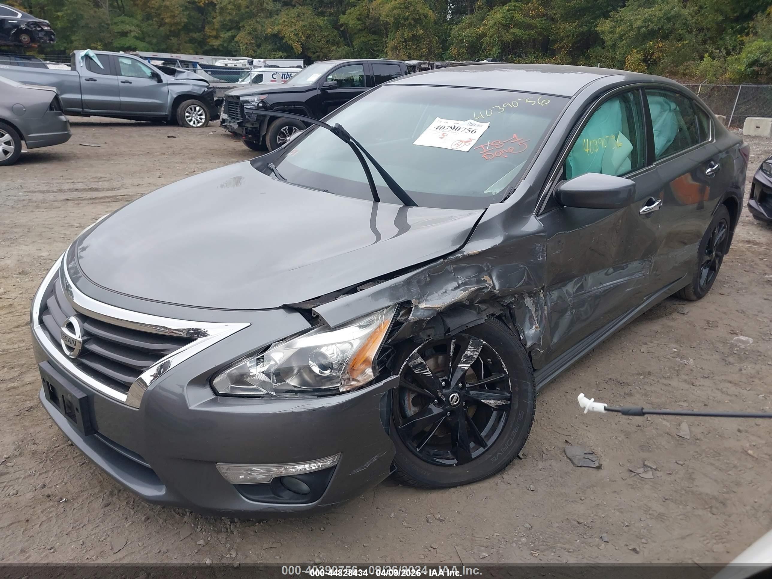 2015 Nissan Altima 2.5 Sv Серый vin: 1N4AL3AP5FC445744