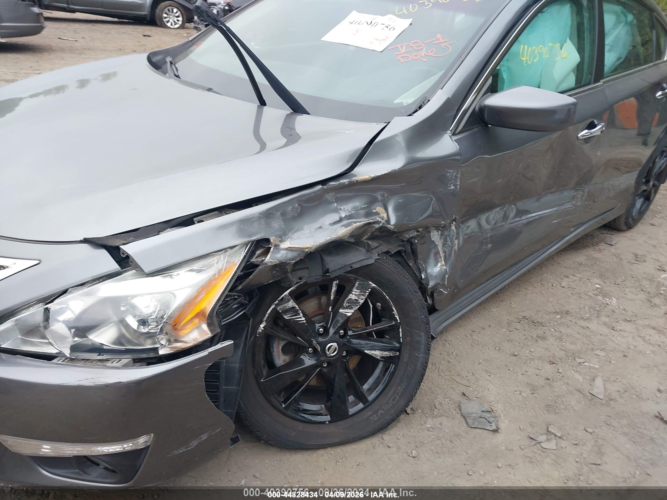 2015 Nissan Altima 2.5 Sv Серый vin: 1N4AL3AP5FC445744