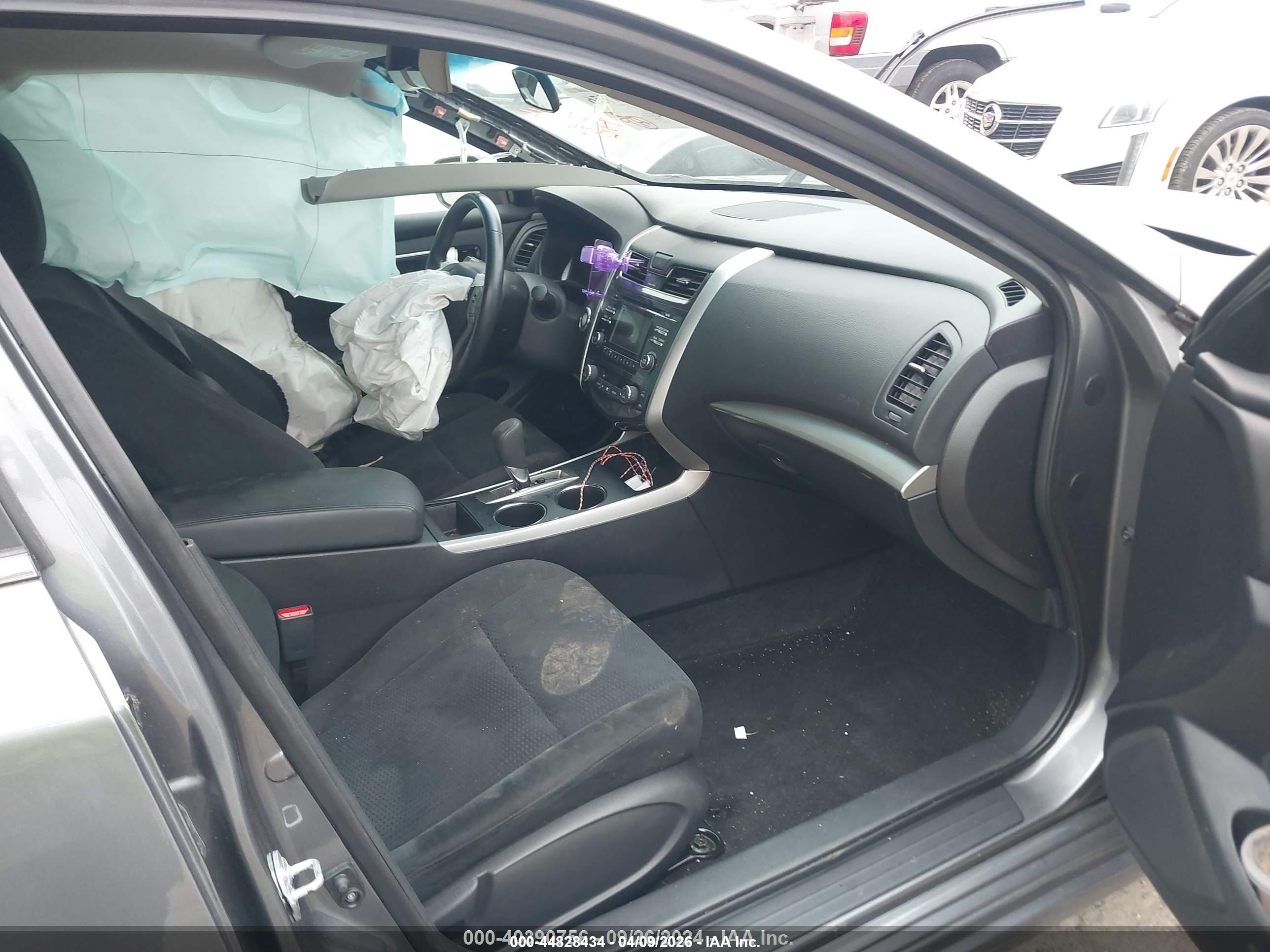 2015 Nissan Altima 2.5 Sv Серый vin: 1N4AL3AP5FC445744