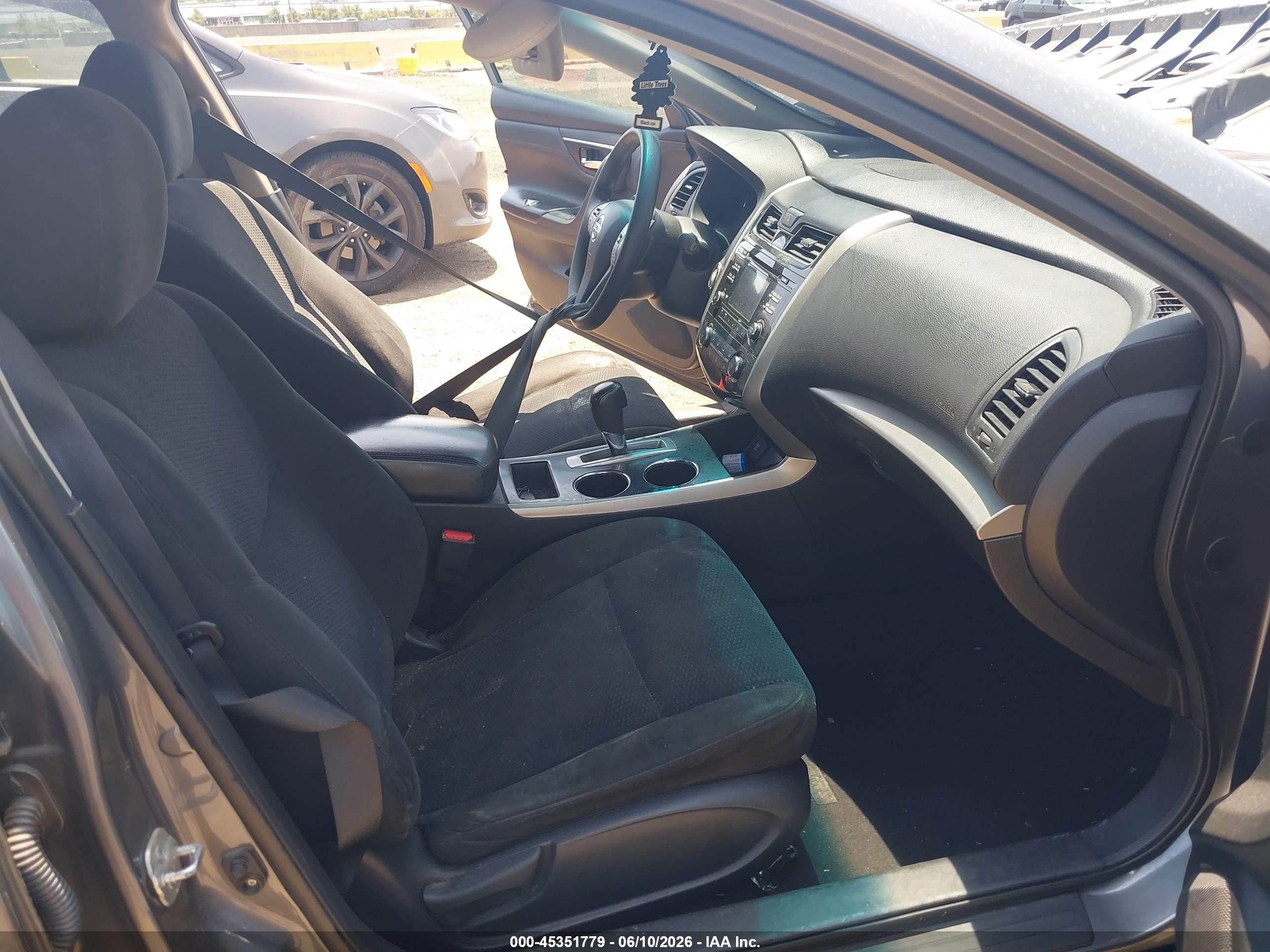 2015 Nissan Altima 2.5/2.5 S/2.5 Sl/2.5 Sv Серый vin: 1N4AL3AP5FC454654