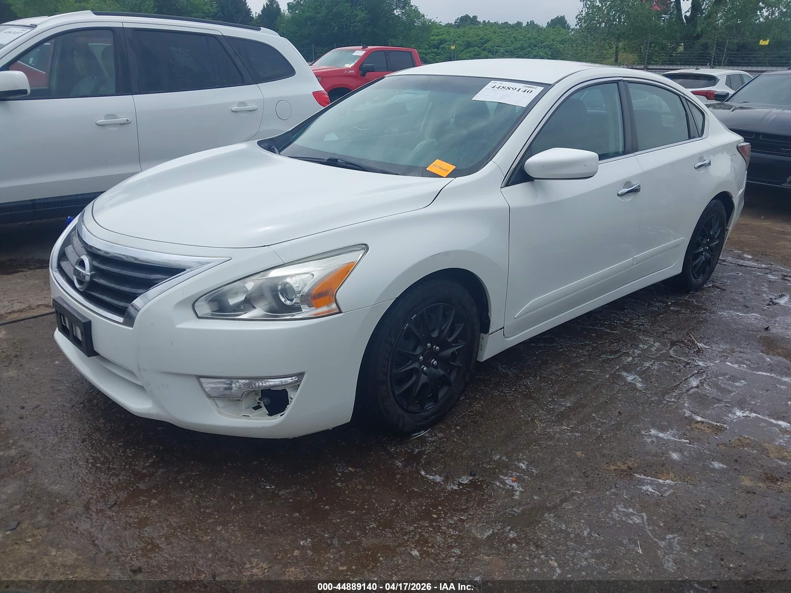 2015 Nissan Altima 2.5 S White vin: 1N4AL3AP5FC471602