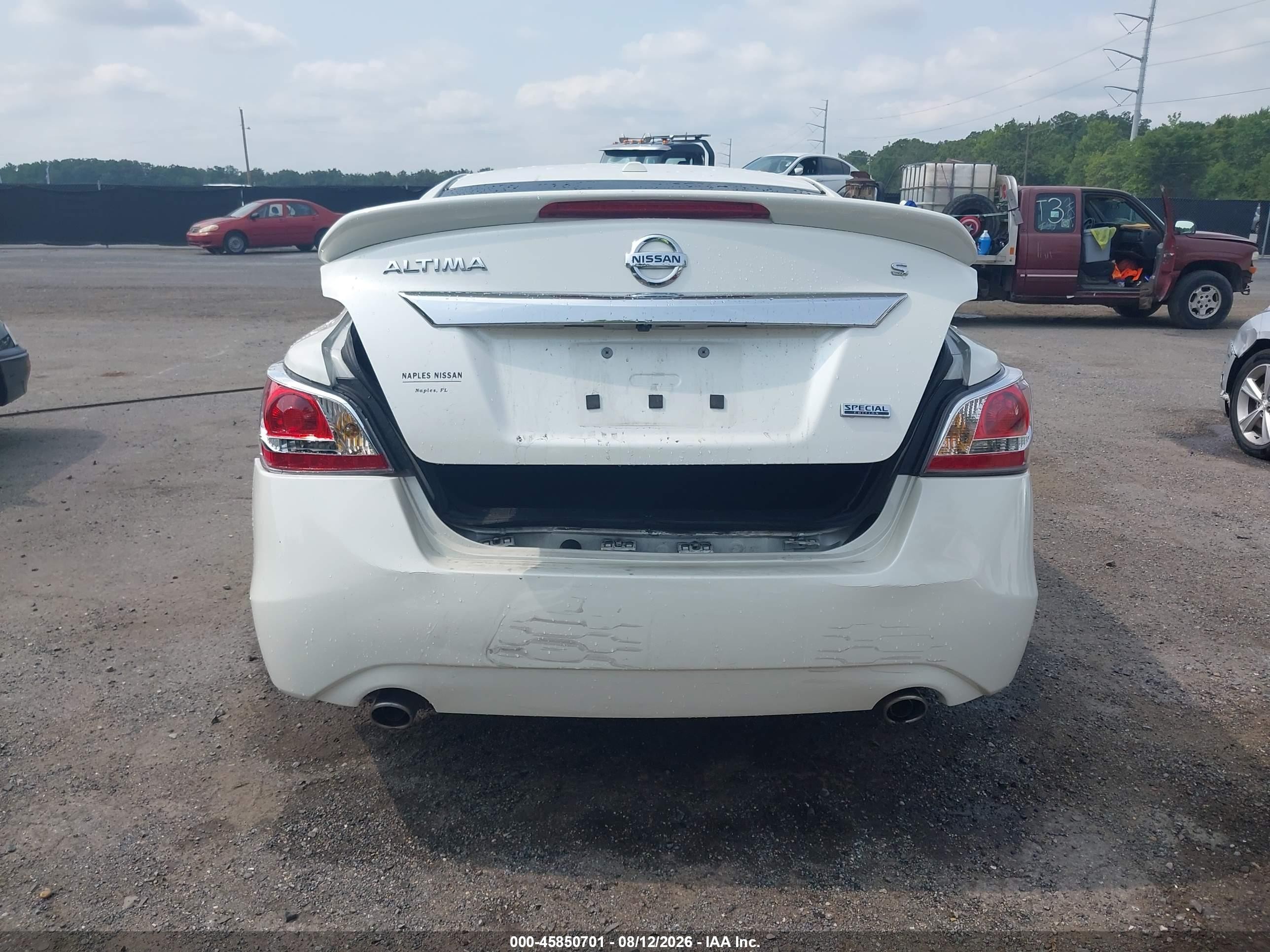 2015 Nissan Altima 2.5 S White vin: 1N4AL3AP5FC476816