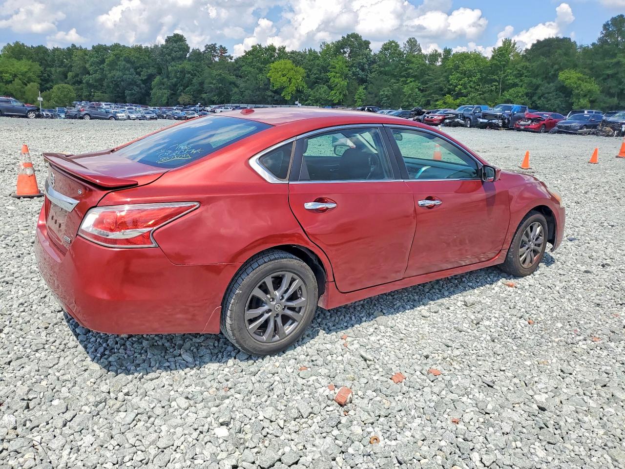 2015 Nissan Altima 2.5 S Темно-бордовый vin: 1N4AL3AP5FC493812