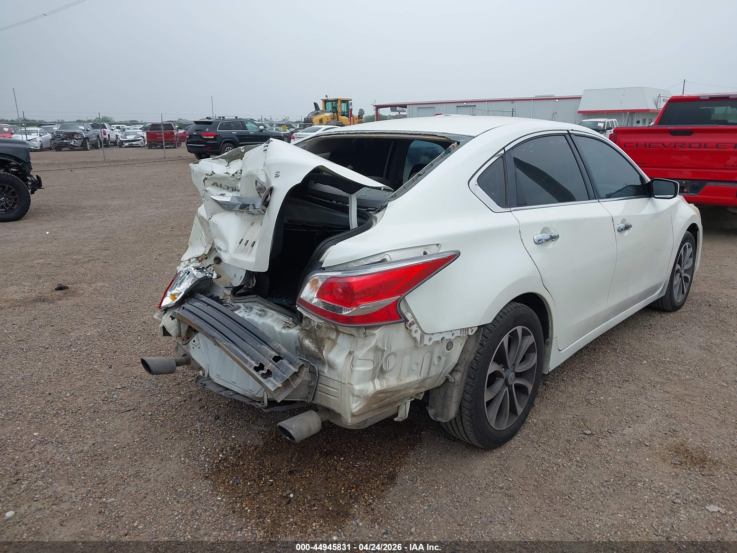 2015 Nissan Altima 2.5 S Белый vin: 1N4AL3AP5FC496922