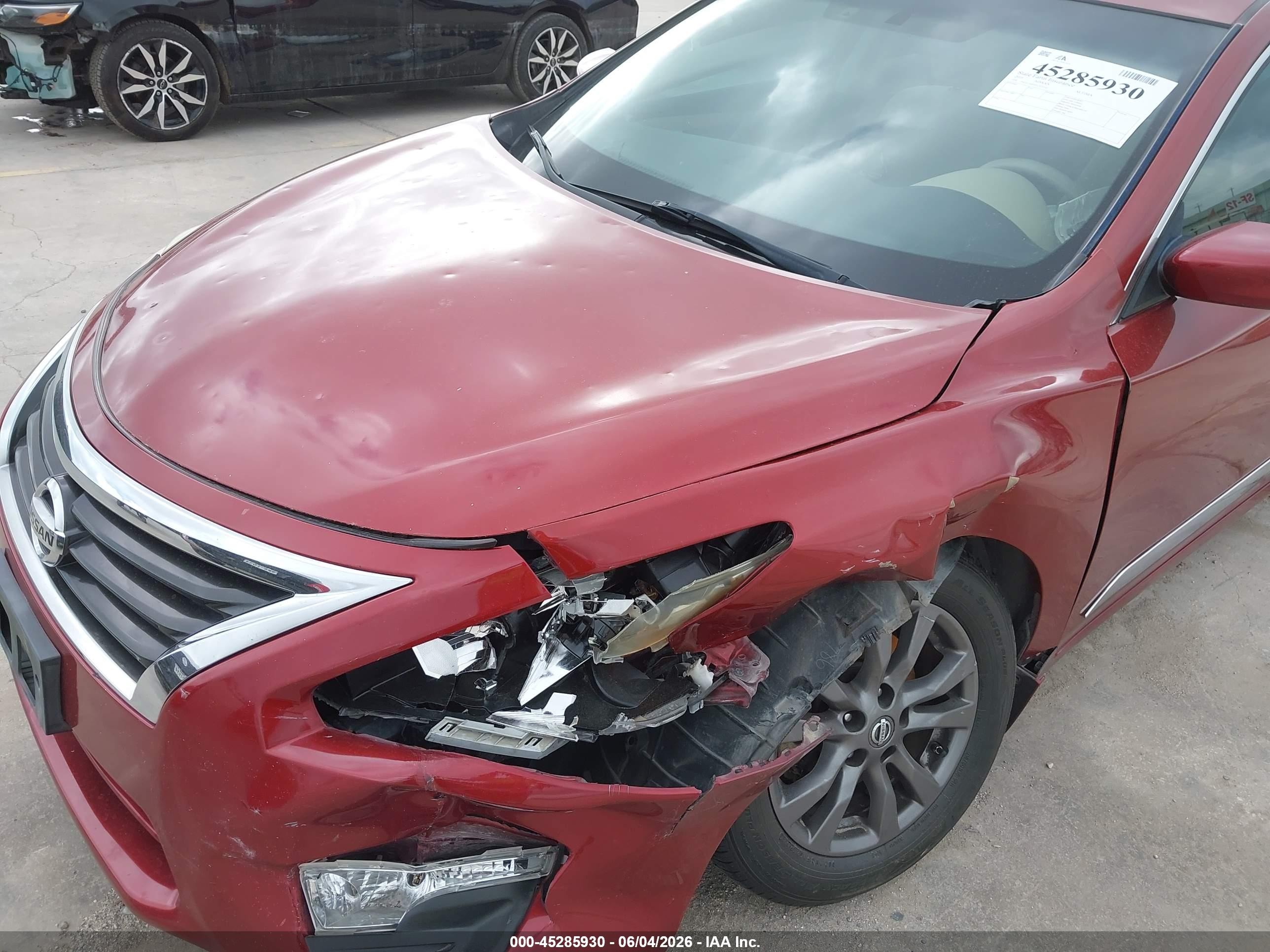 2015 Nissan Altima 2.5 S Red vin: 1N4AL3AP5FC573143