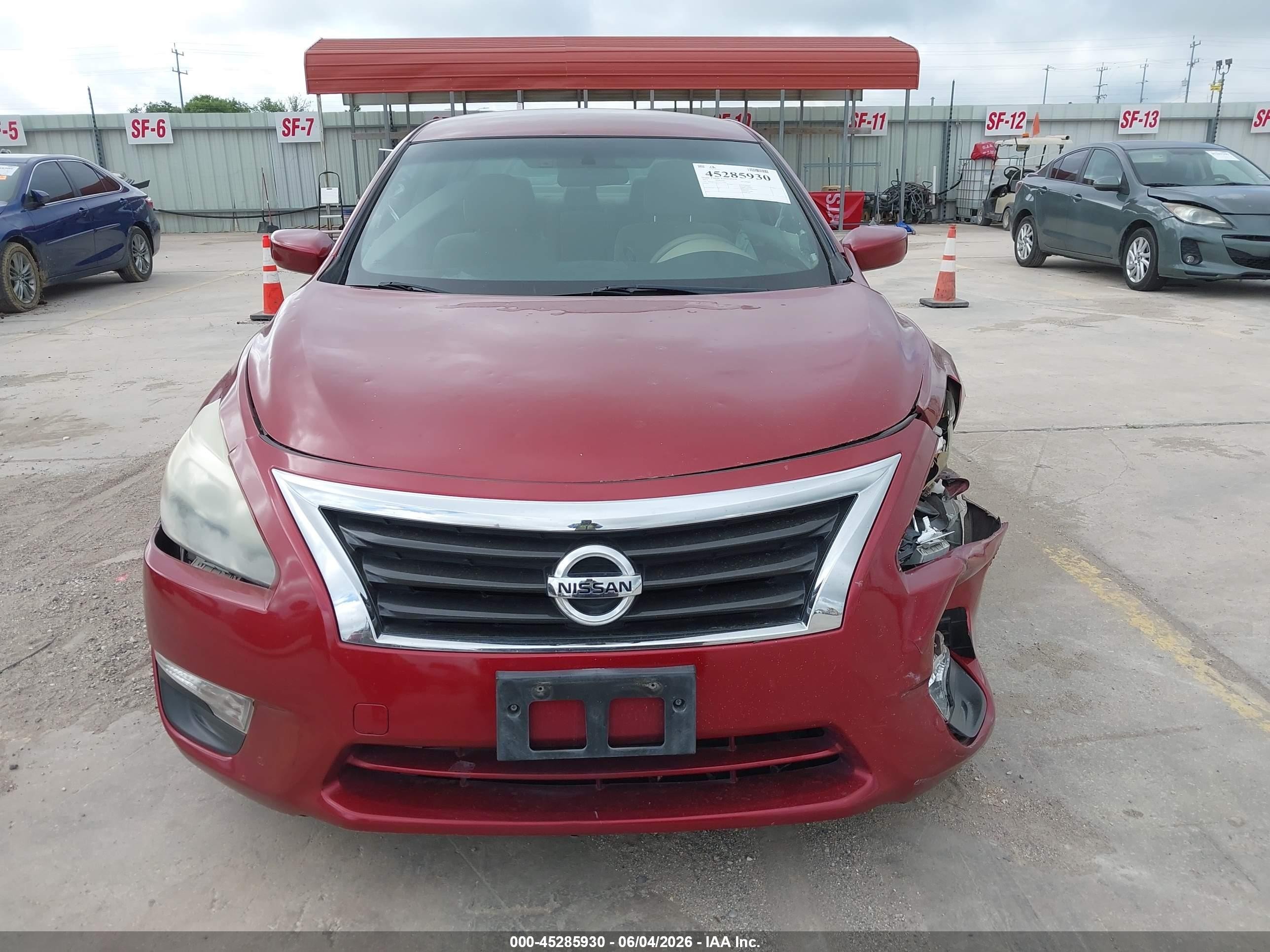 2015 Nissan Altima 2.5 S Red vin: 1N4AL3AP5FC573143