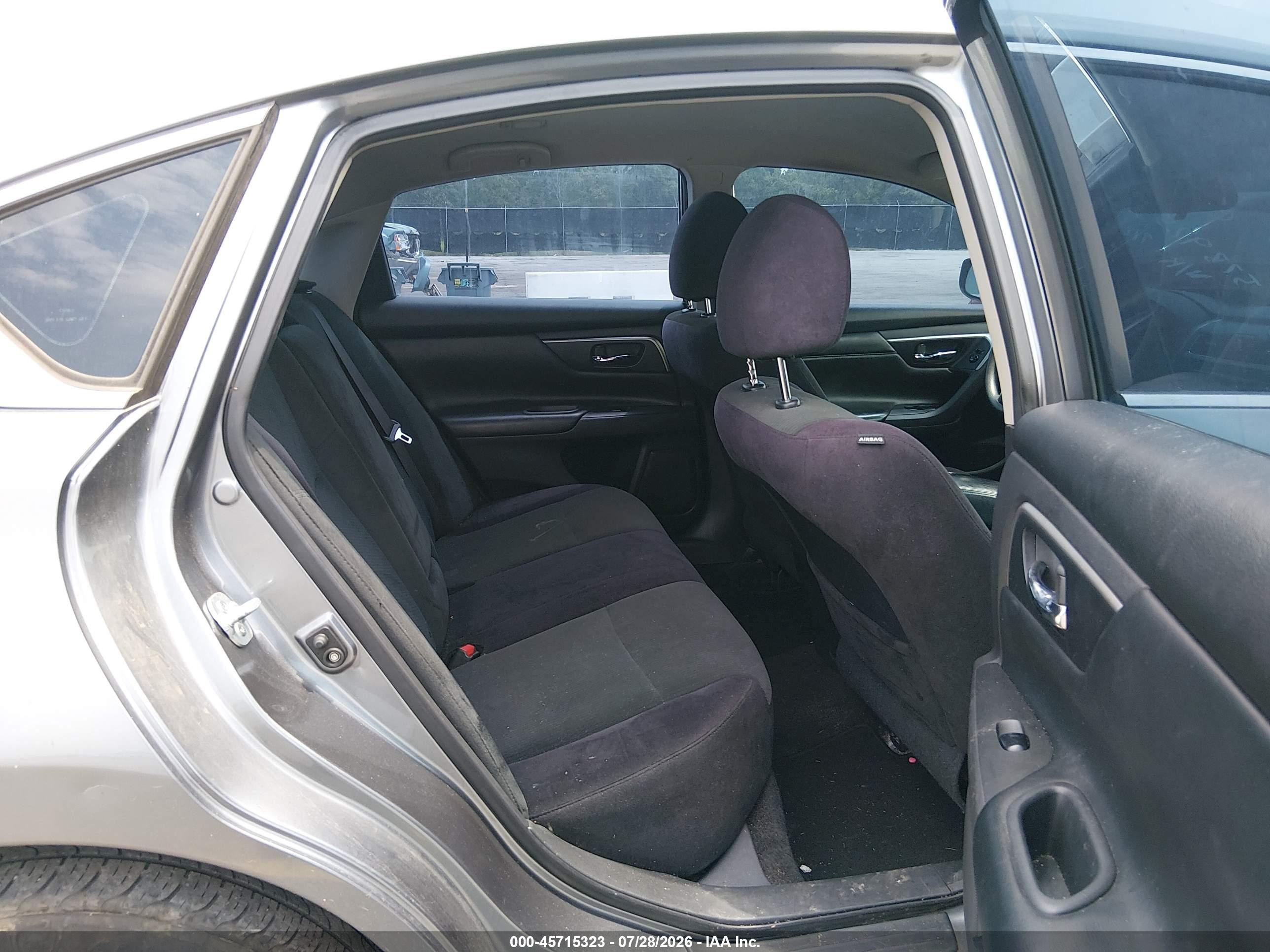 2015 Nissan Altima 2.5 S Gray vin: 1N4AL3AP5FC578925