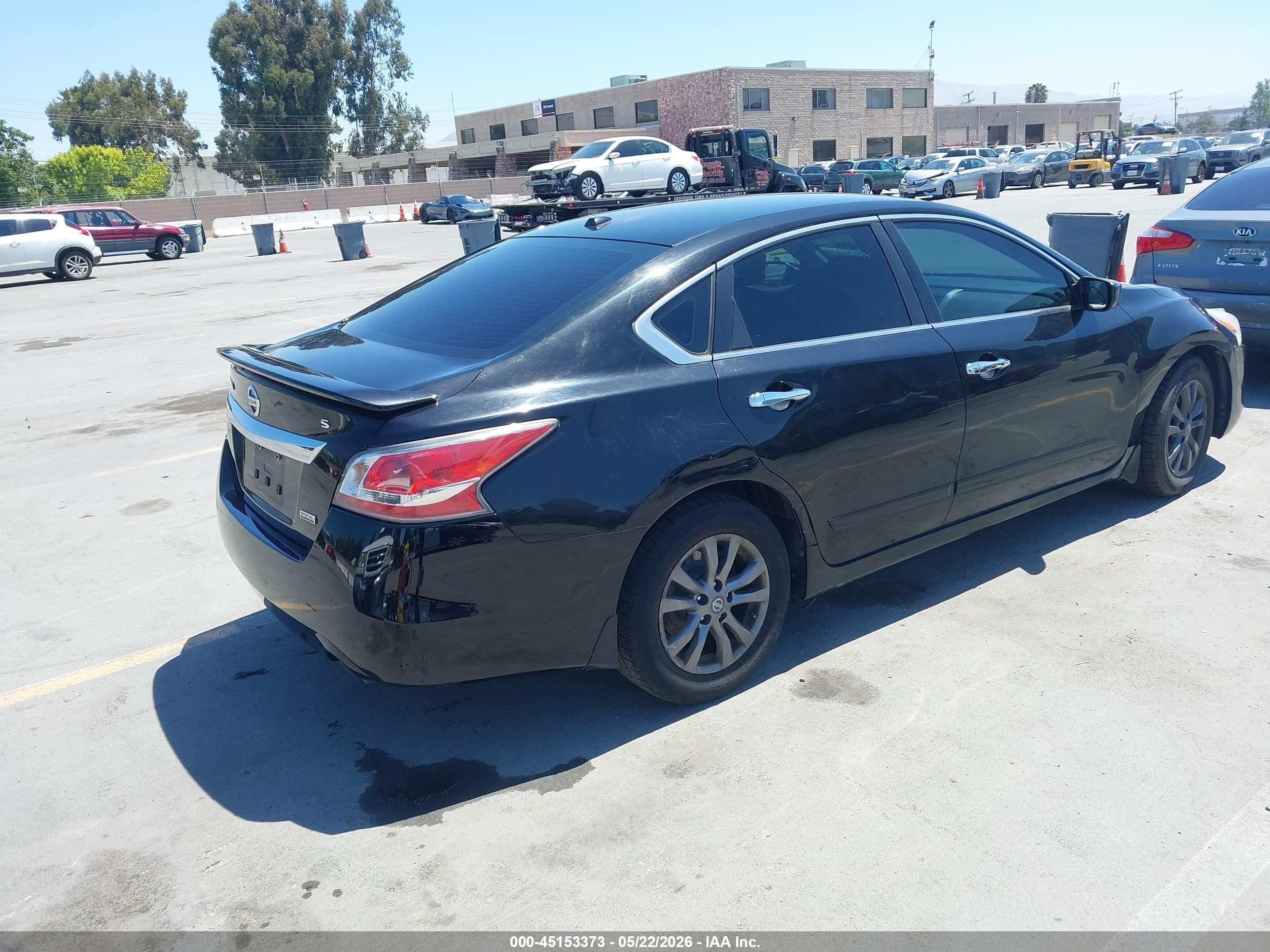 2015 Nissan Altima 2.5 S Черный vin: 1N4AL3AP5FC581419