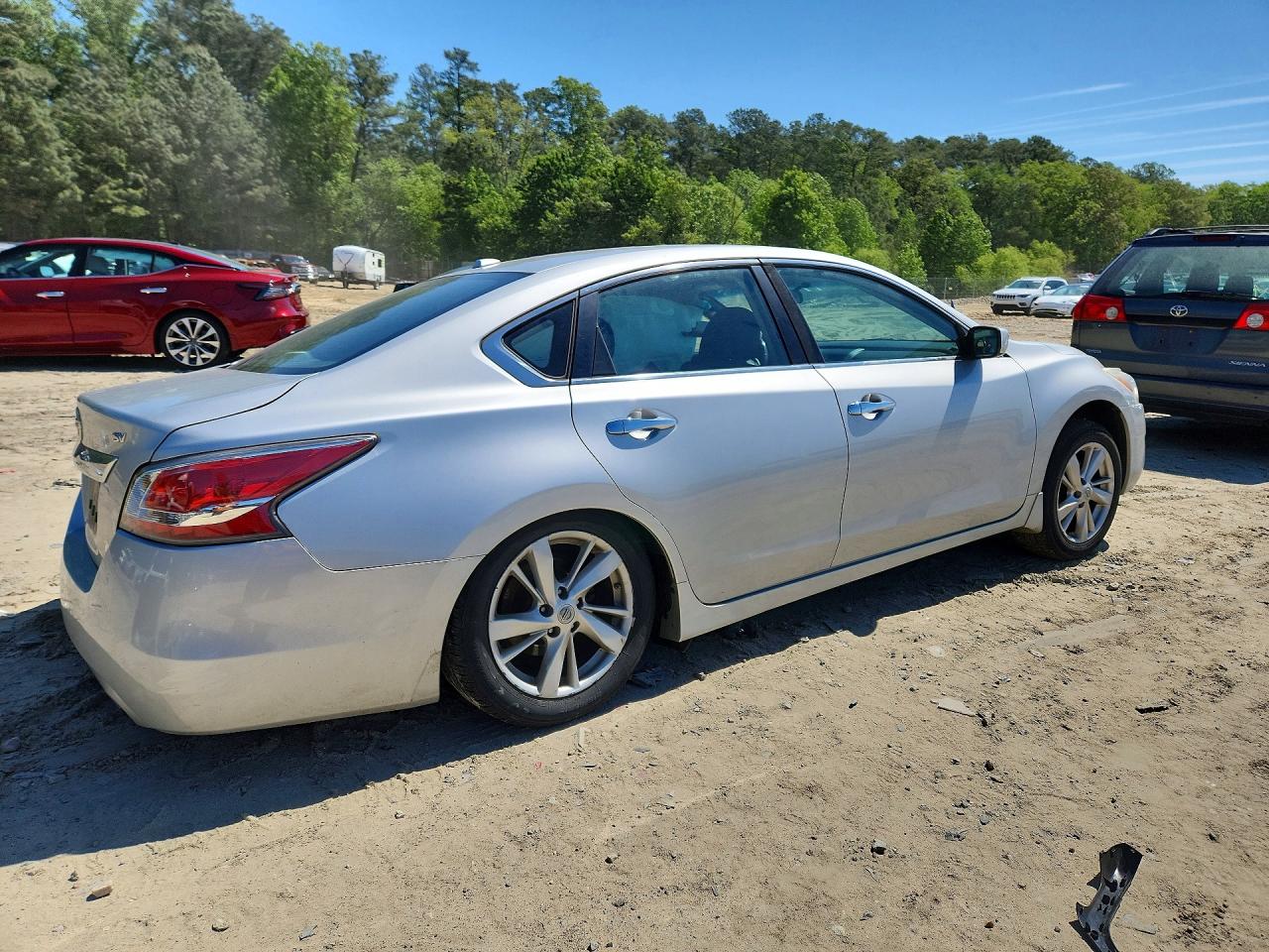 2015 Nissan Altima 2.5 Sv Silver vin: 1N4AL3AP5FC581503