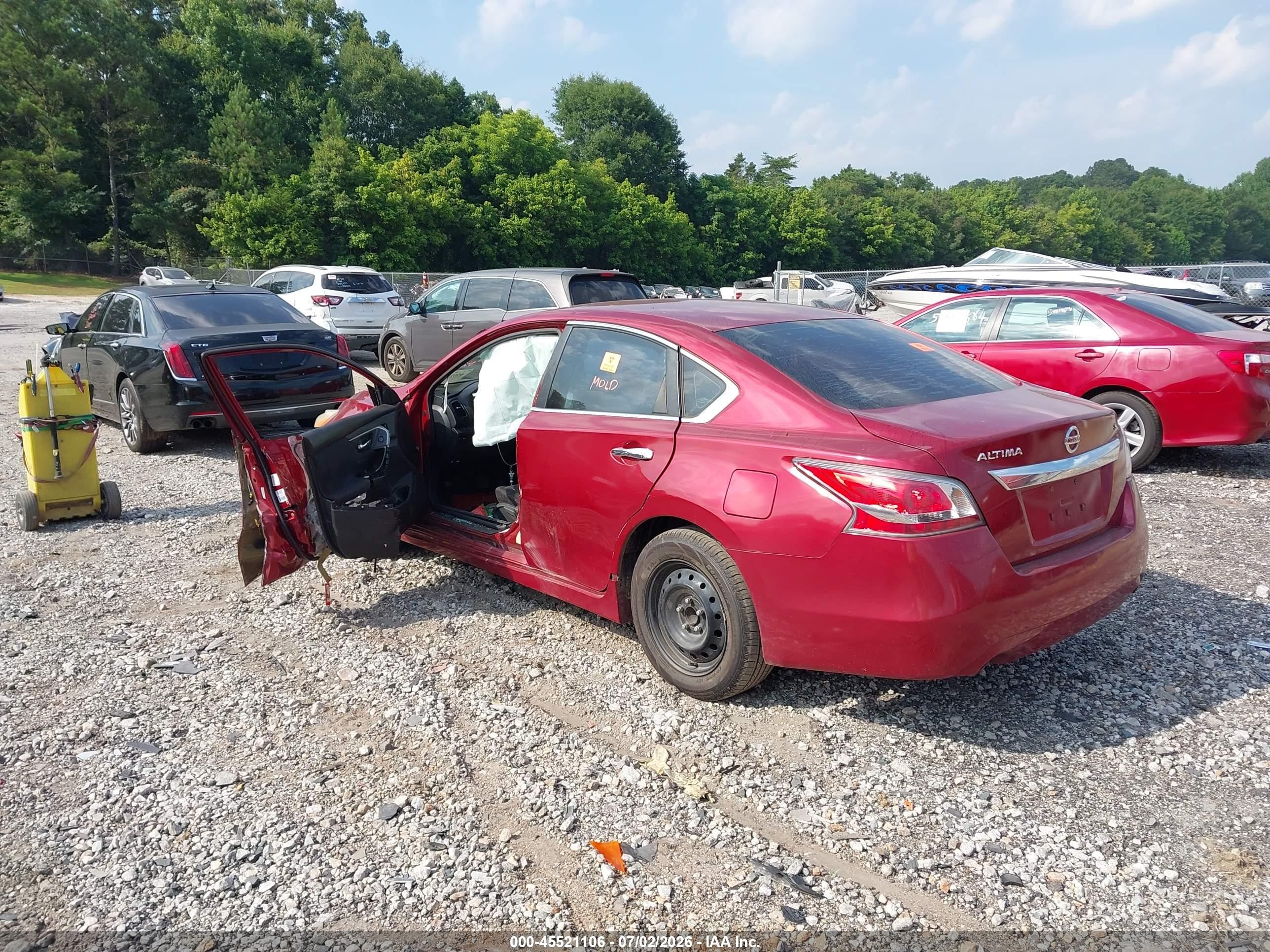 2015 Nissan Altima 2.5/2.5 S/2.5 Sl/2.5 Sv Red vin: 1N4AL3AP5FN301163