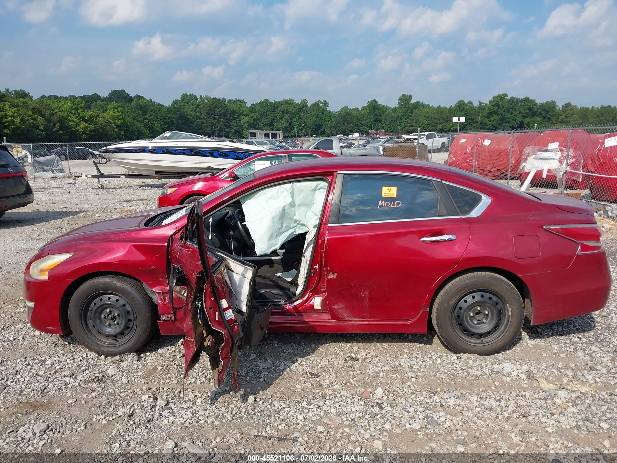 2015 Nissan Altima 2.5/2.5 S/2.5 Sl/2.5 Sv Red vin: 1N4AL3AP5FN301163