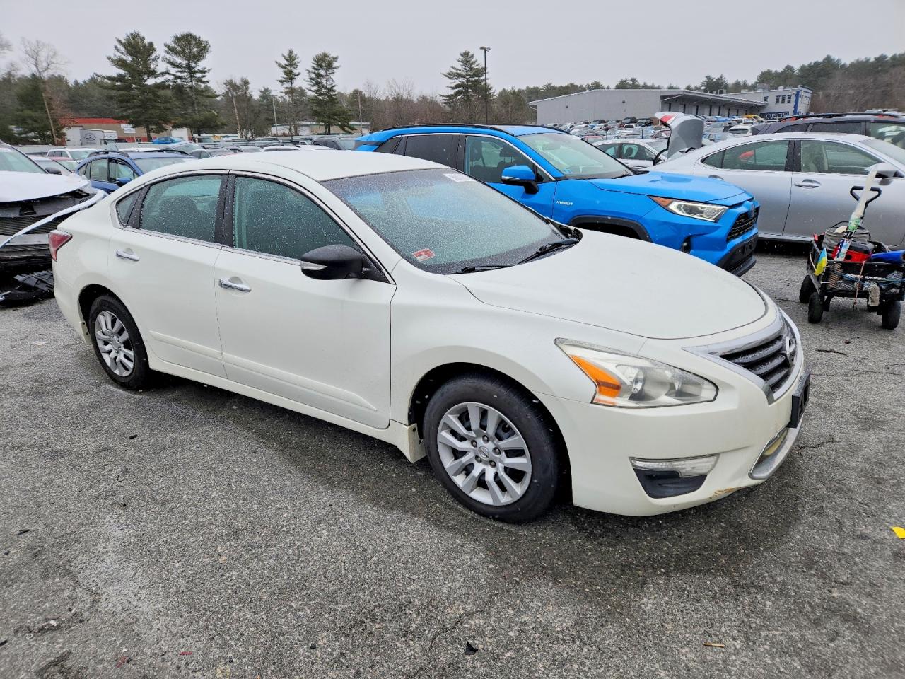 2015 Nissan Altima 2.5 S White vin: 1N4AL3AP5FN306699