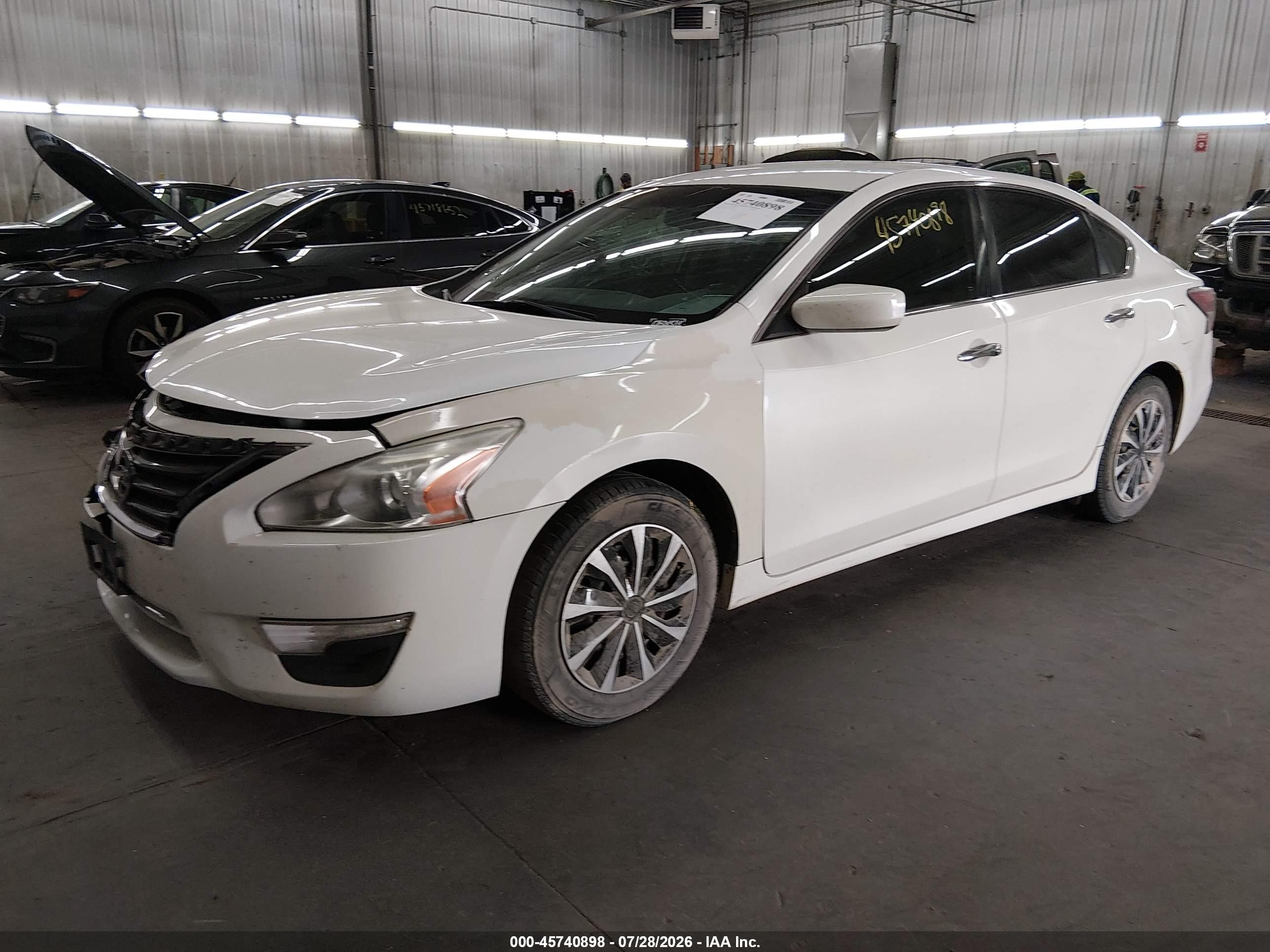 2015 Nissan Altima 2.5/2.5 S/2.5 Sl/2.5 Sv White vin: 1N4AL3AP5FN310719
