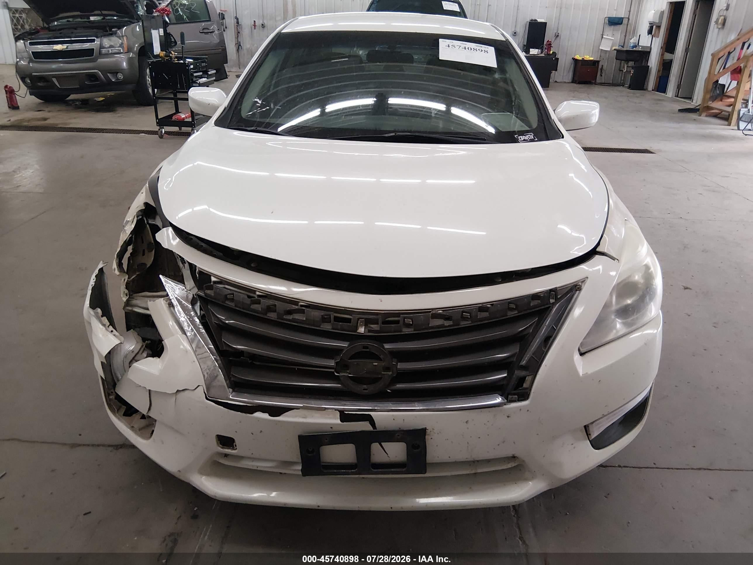 2015 Nissan Altima 2.5/2.5 S/2.5 Sl/2.5 Sv White vin: 1N4AL3AP5FN310719