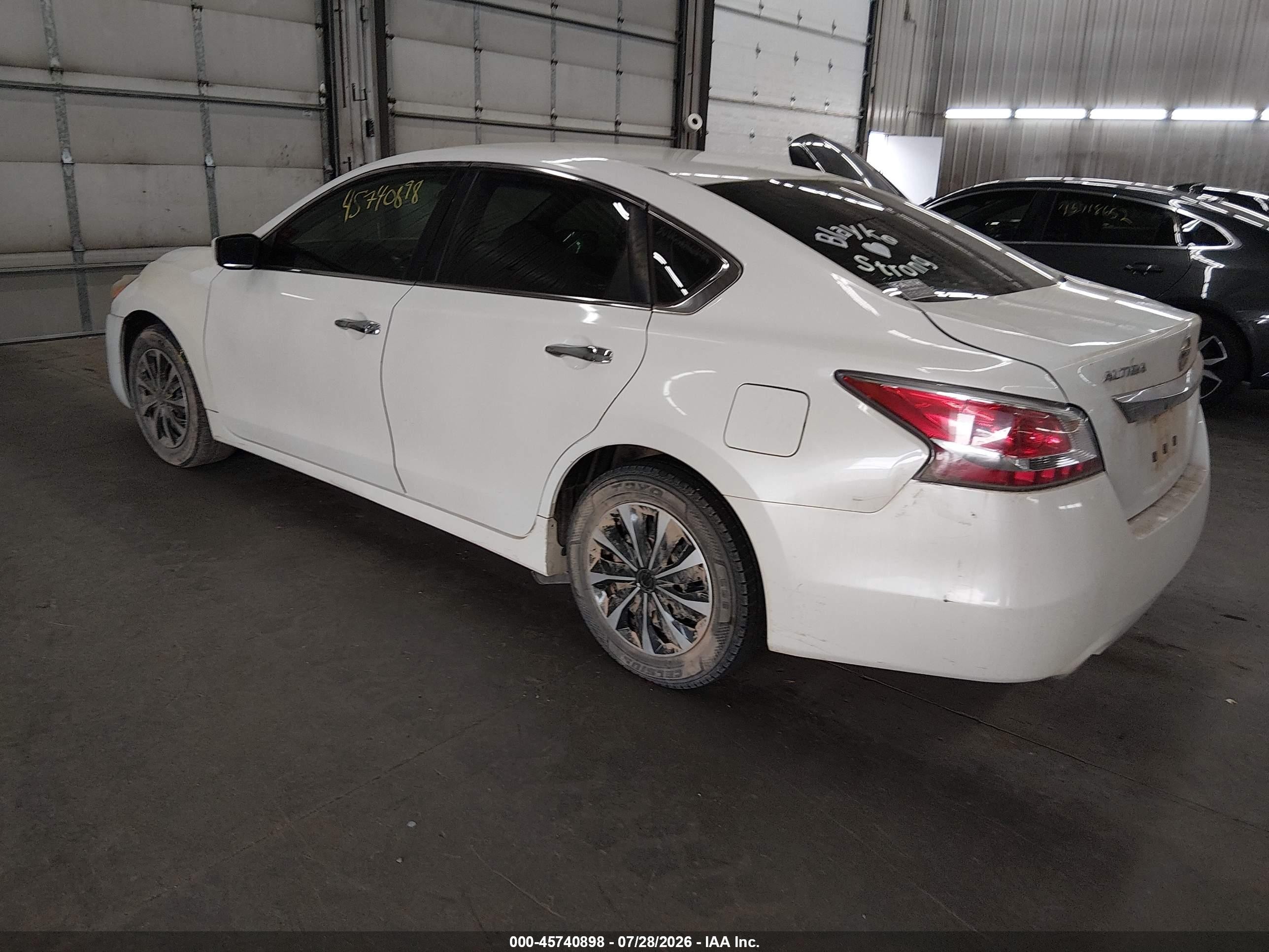 2015 Nissan Altima 2.5/2.5 S/2.5 Sl/2.5 Sv White vin: 1N4AL3AP5FN310719