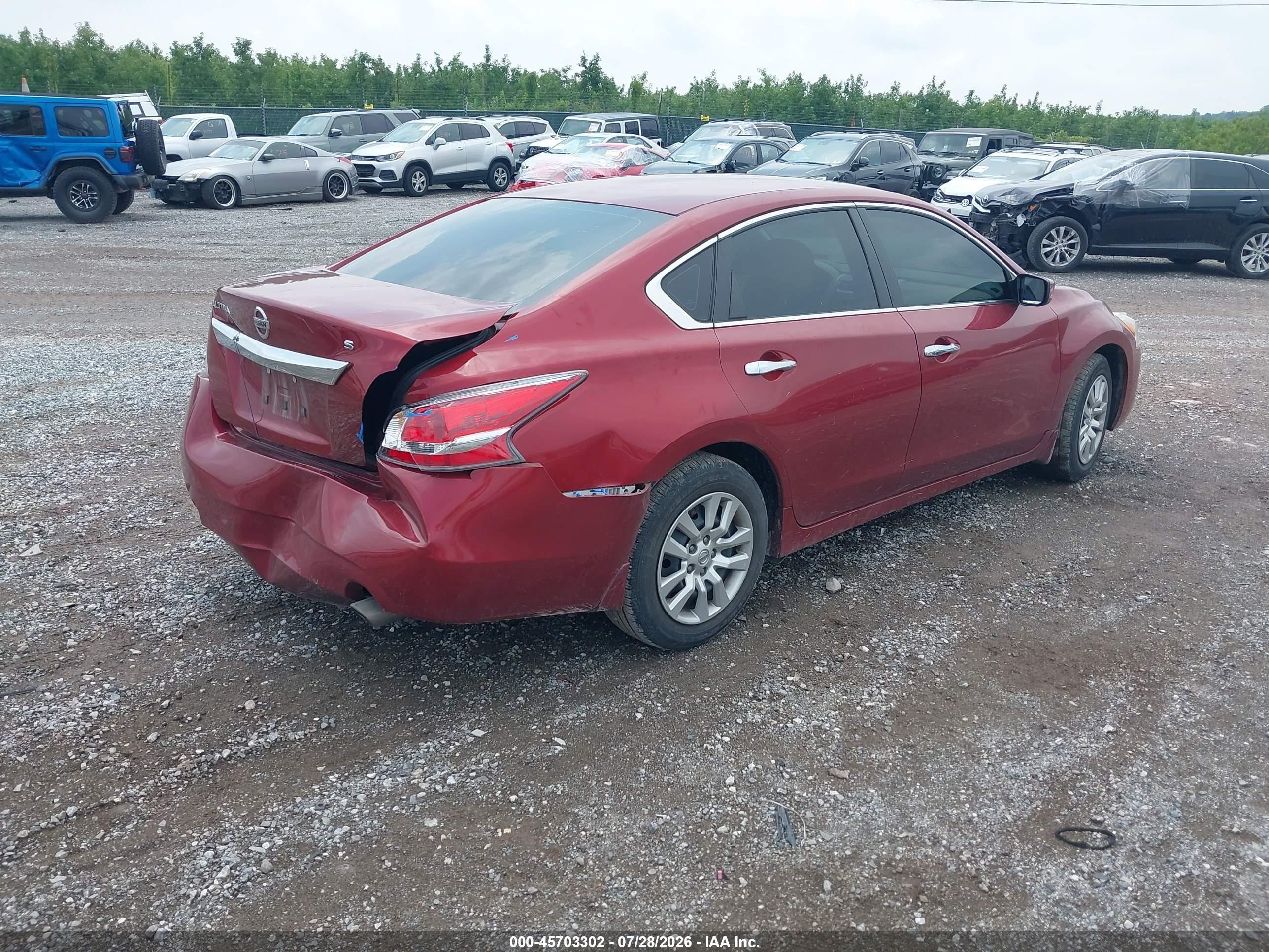 2015 Nissan Altima 2.5 S Red vin: 1N4AL3AP5FN310932