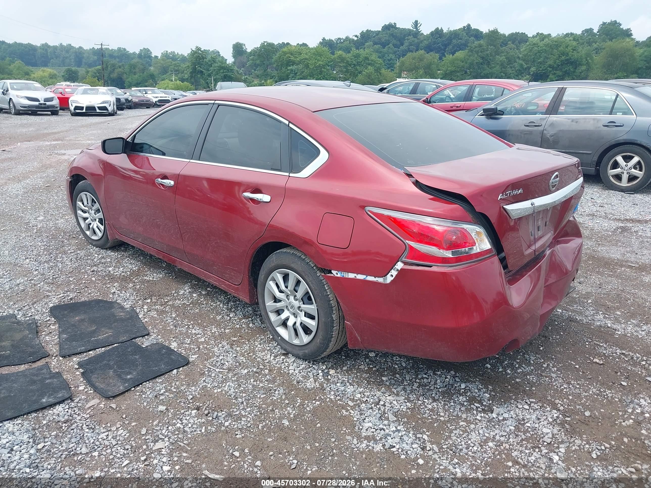 2015 Nissan Altima 2.5 S Red vin: 1N4AL3AP5FN310932