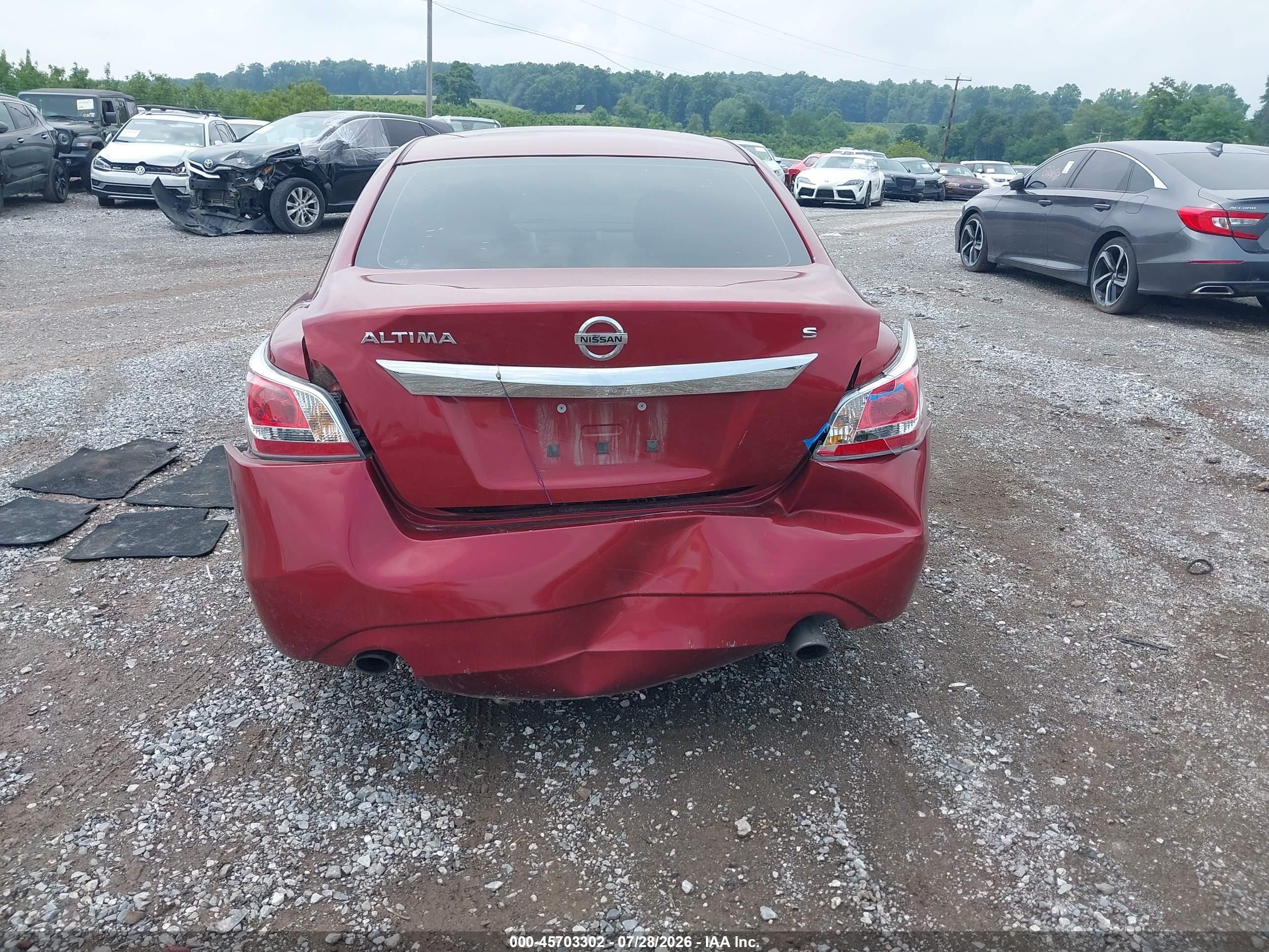 2015 Nissan Altima 2.5 S Red vin: 1N4AL3AP5FN310932