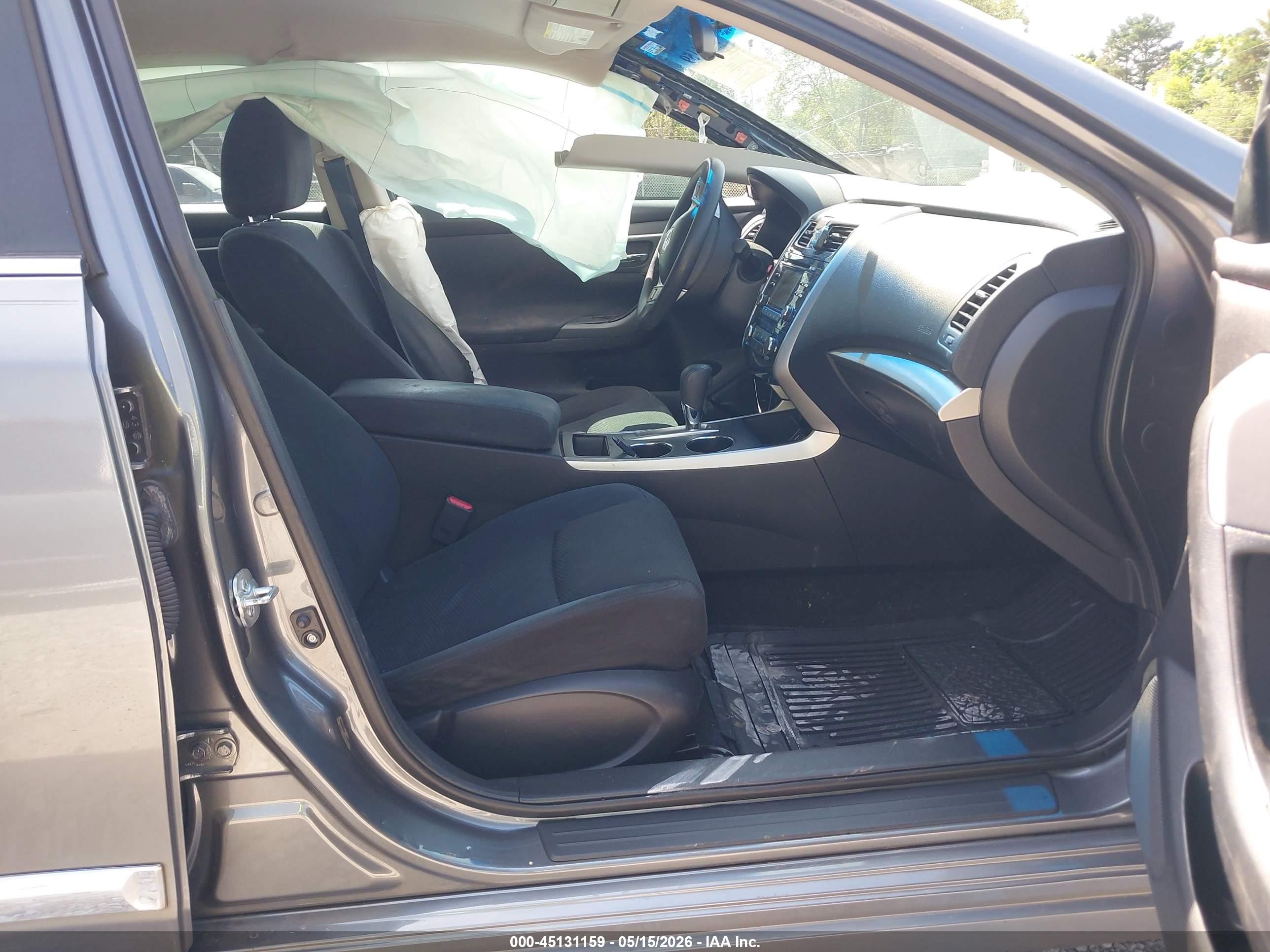 2015 Nissan Altima 2.5 S Серый vin: 1N4AL3AP5FN317637