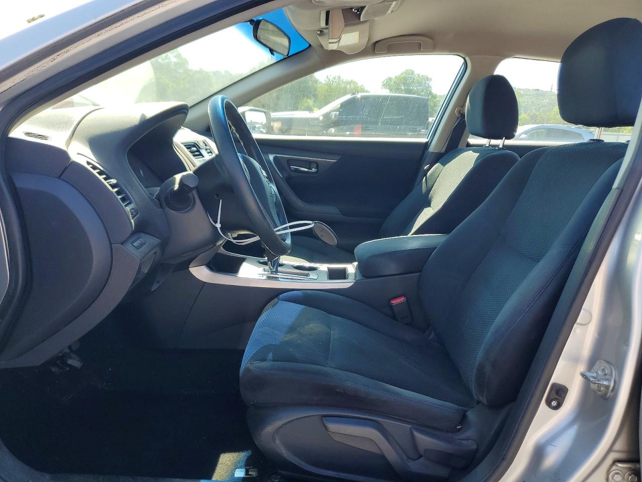 2015 Nissan Altima 2.5 S Серебряный vin: 1N4AL3AP5FN317797