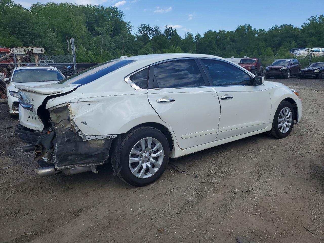 2015 Nissan Altima 2.5 S White vin: 1N4AL3AP5FN326578
