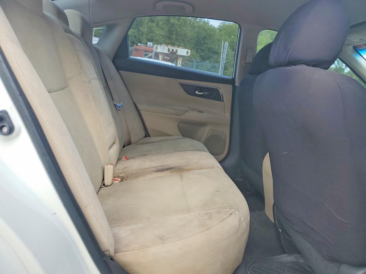 2015 Nissan Altima 2.5 S White vin: 1N4AL3AP5FN326578