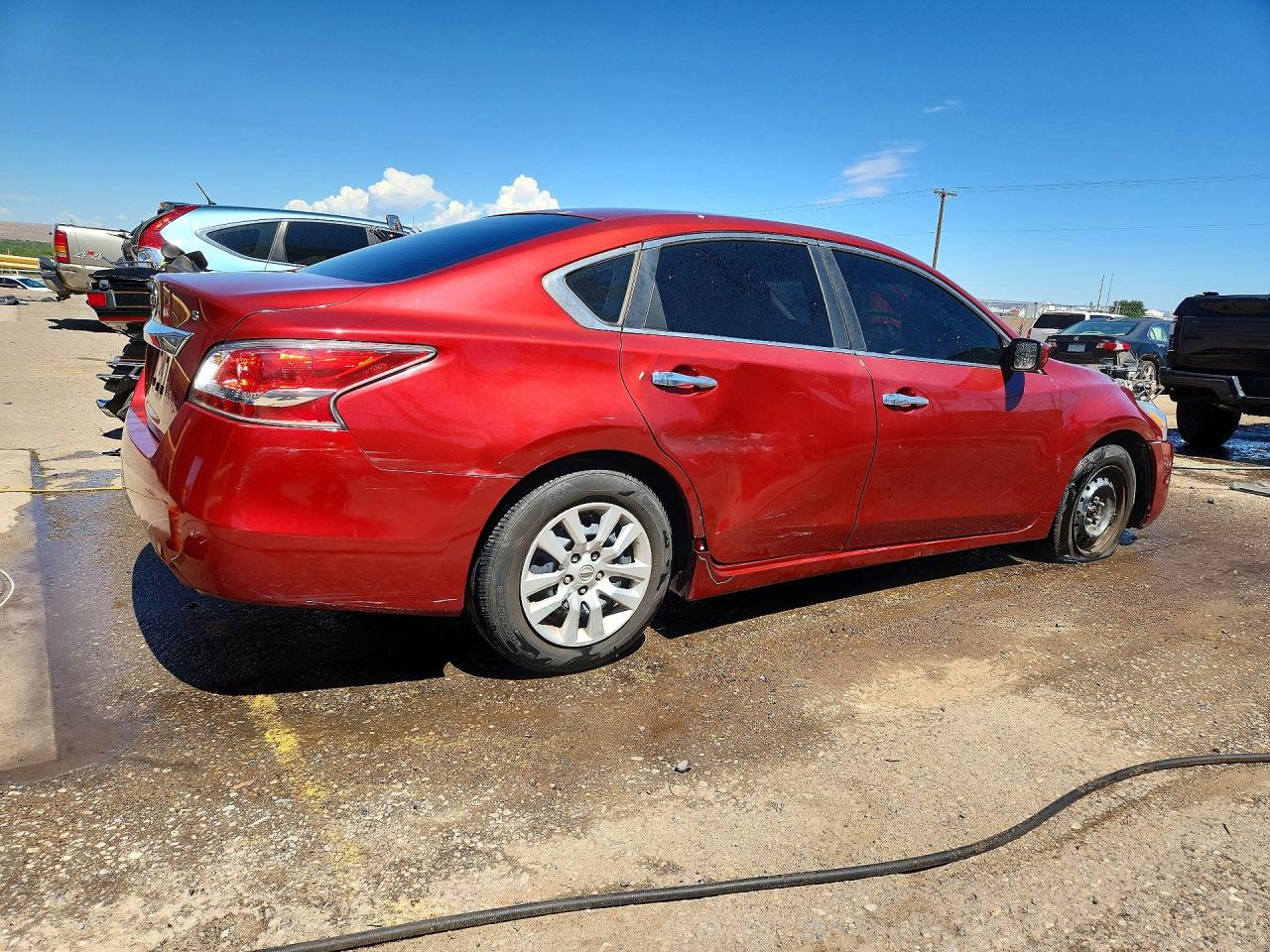 2015 Nissan Altima 2.5 S Red vin: 1N4AL3AP5FN329156