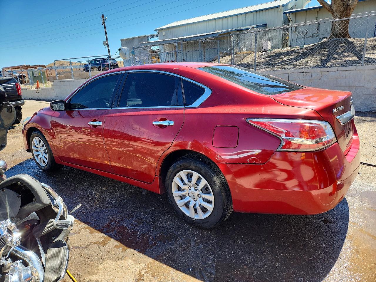 2015 Nissan Altima 2.5 S Red vin: 1N4AL3AP5FN329156