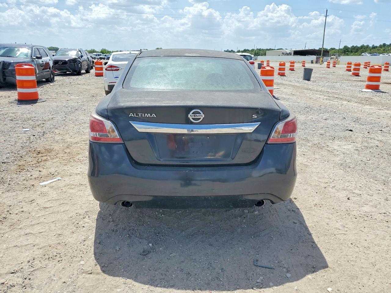 2015 Nissan Altima 2.5 S Black vin: 1N4AL3AP5FN338813