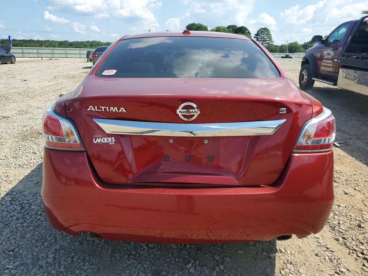 2015 Nissan Altima 2.5 S Red vin: 1N4AL3AP5FN342604
