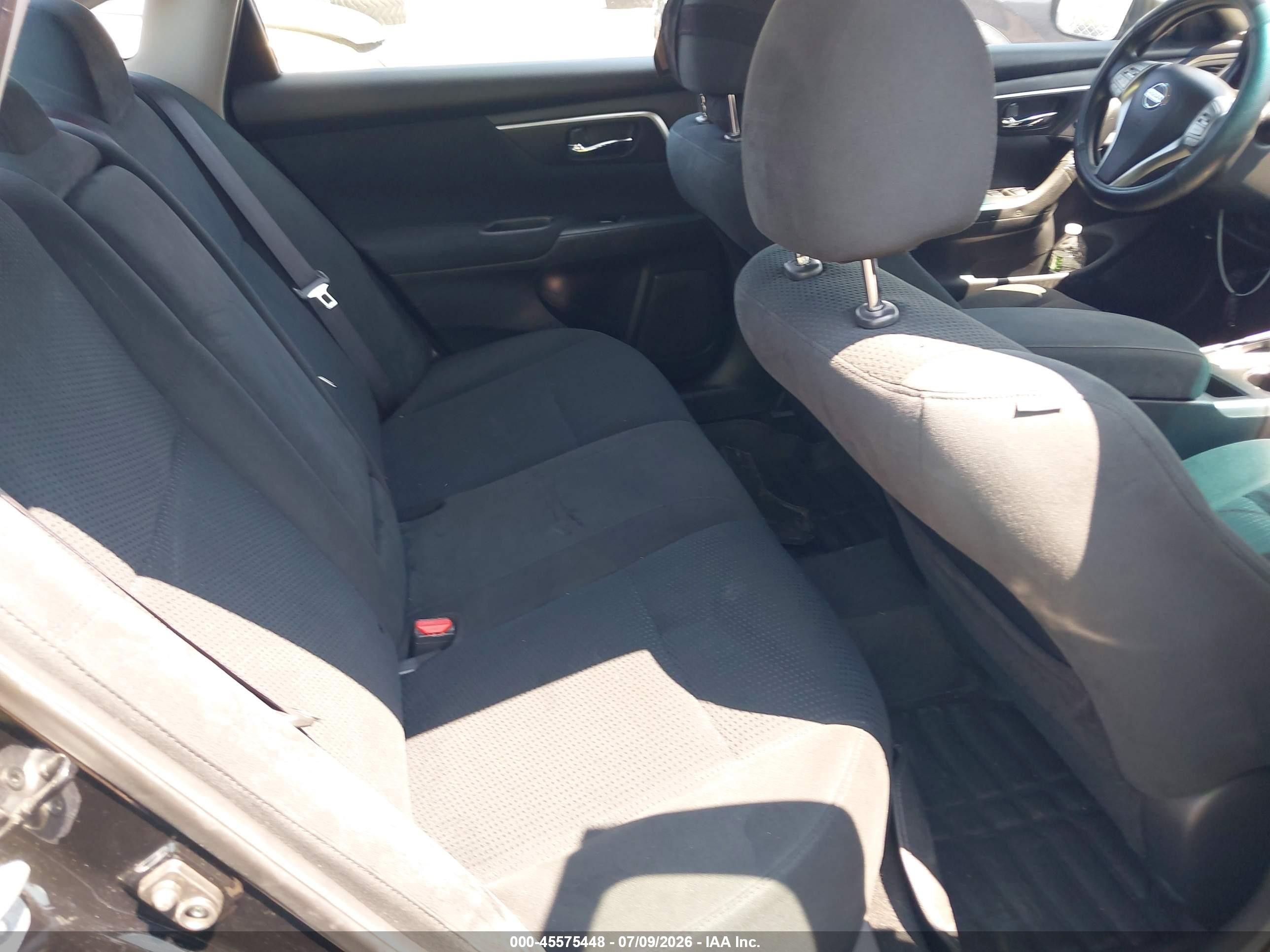 2015 Nissan Altima 2.5 S Черный vin: 1N4AL3AP5FN377871