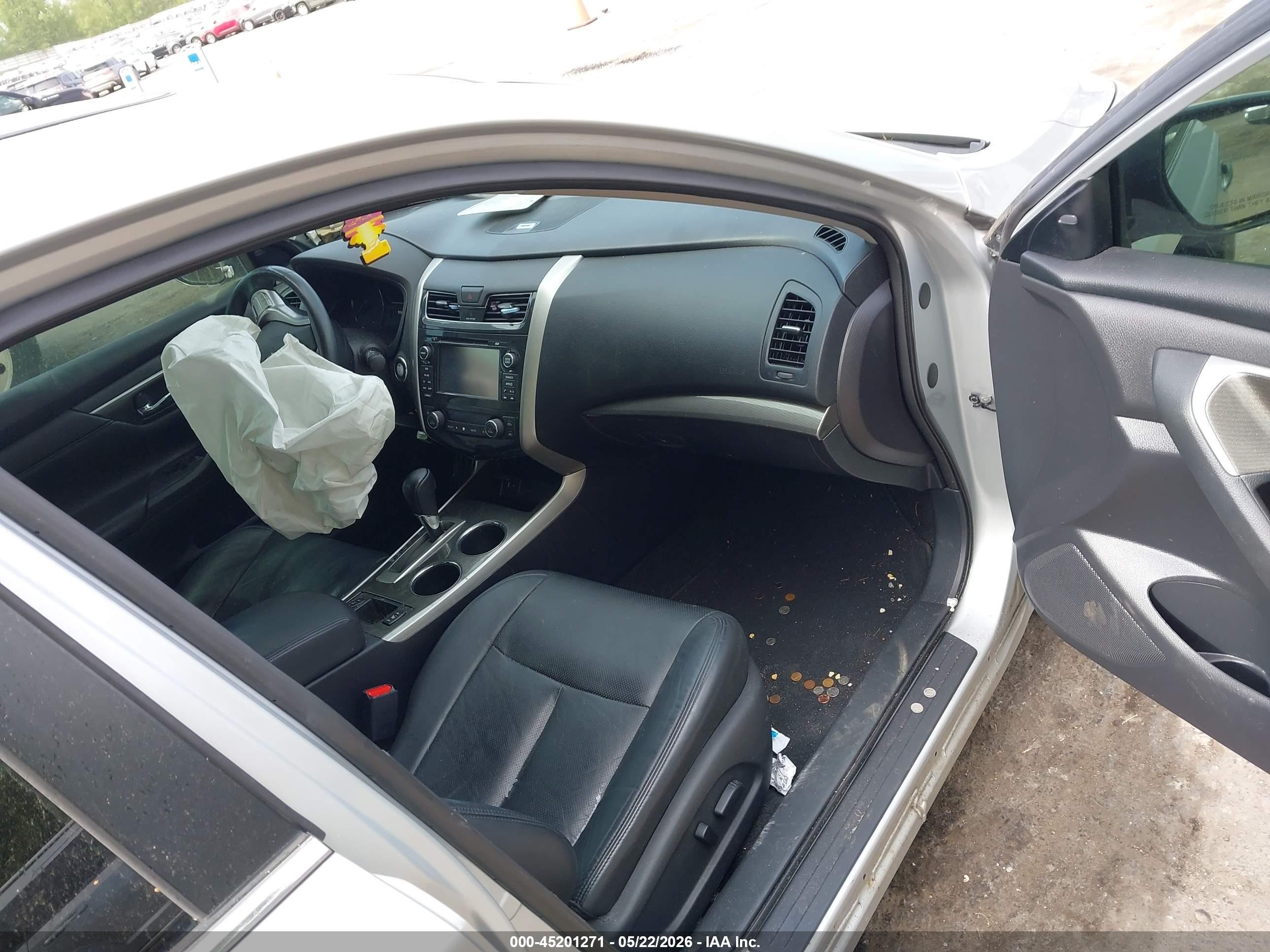 2015 Nissan Altima 2.5/2.5 S/2.5 Sl/2.5 Sv Silver vin: 1N4AL3AP5FN384738