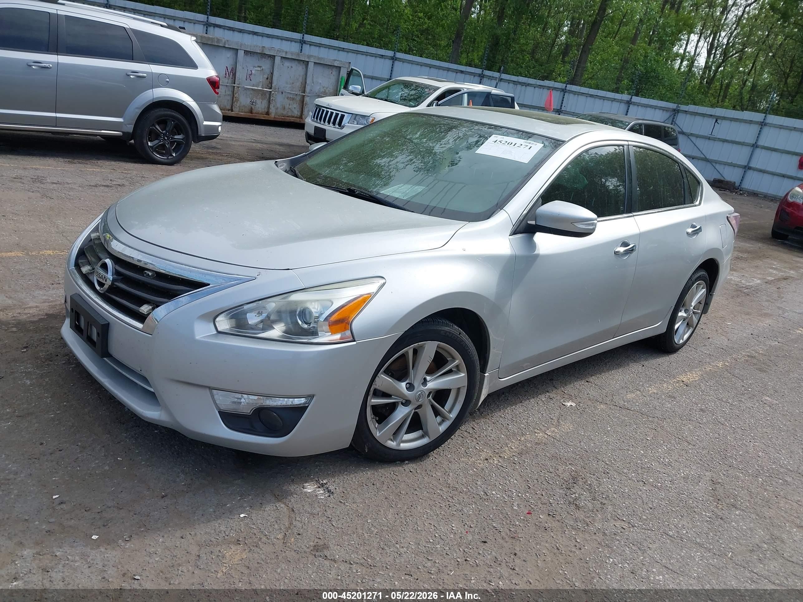 2015 Nissan Altima 2.5/2.5 S/2.5 Sl/2.5 Sv Silver vin: 1N4AL3AP5FN384738