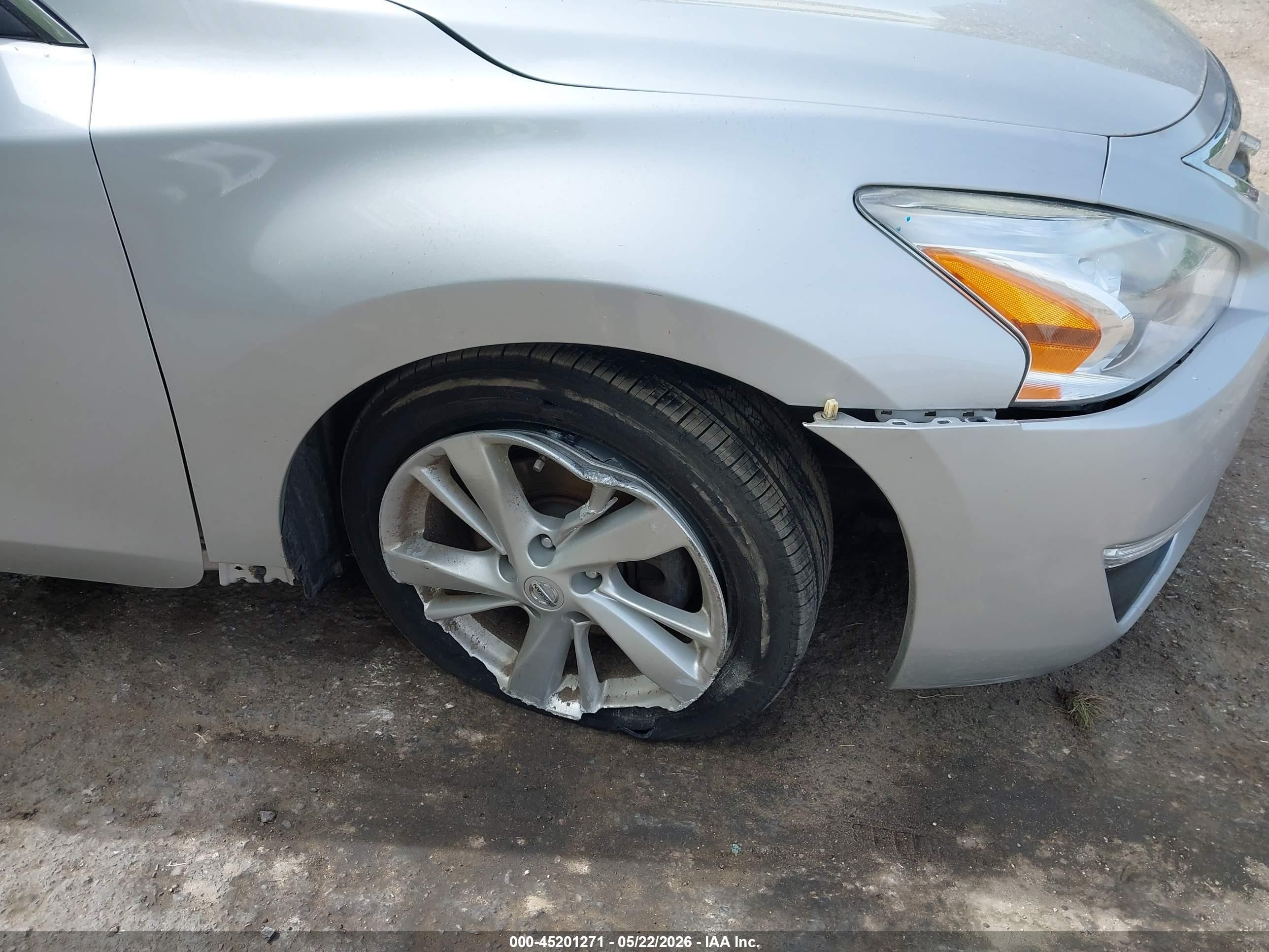 2015 Nissan Altima 2.5/2.5 S/2.5 Sl/2.5 Sv Silver vin: 1N4AL3AP5FN384738