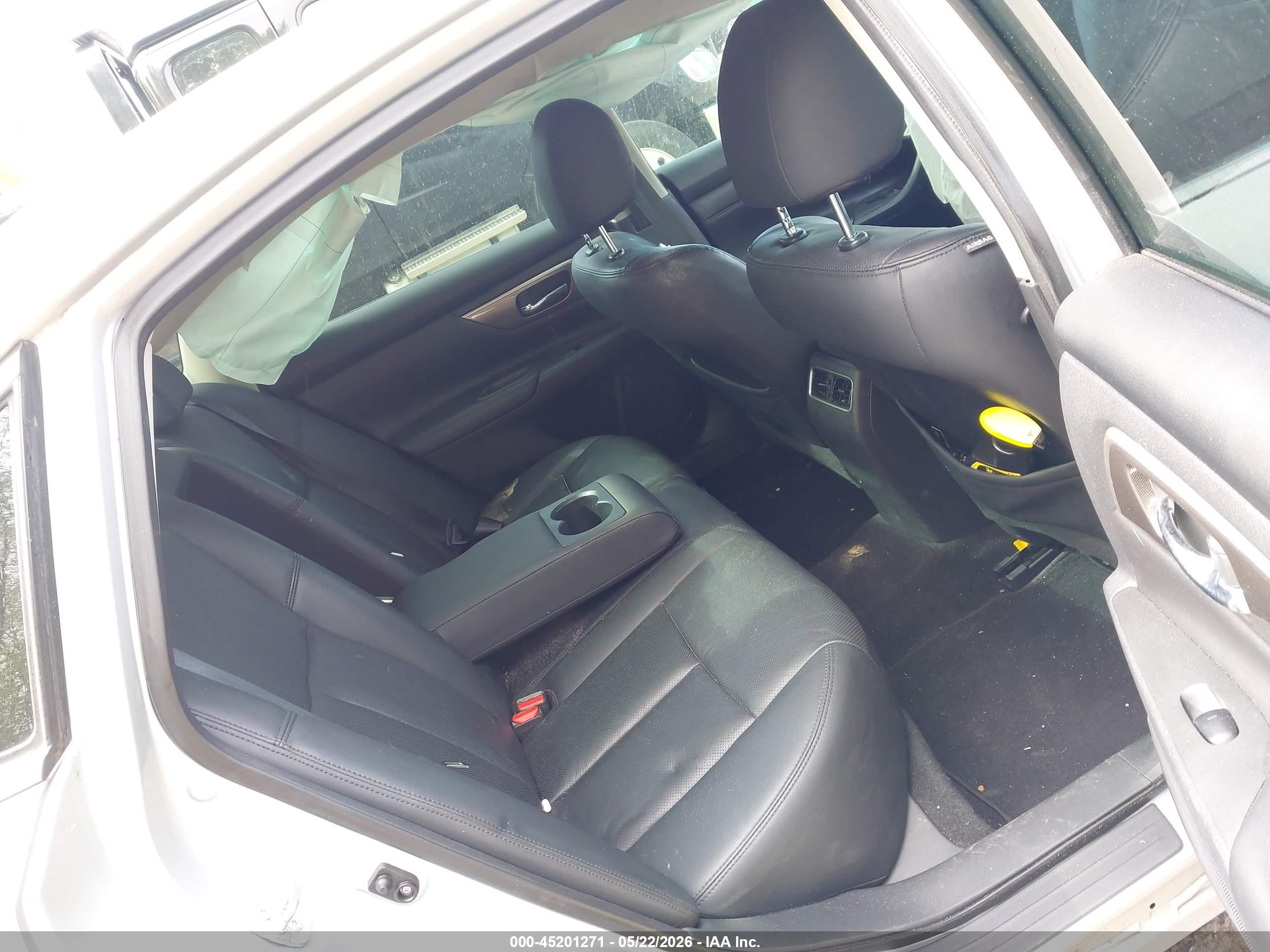 2015 Nissan Altima 2.5/2.5 S/2.5 Sl/2.5 Sv Silver vin: 1N4AL3AP5FN384738