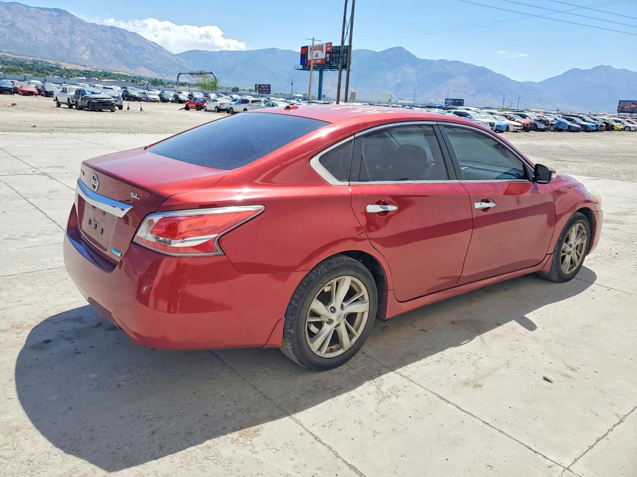 2015 Nissan Altima 2.5 Красный vin: 1N4AL3AP5FN387705