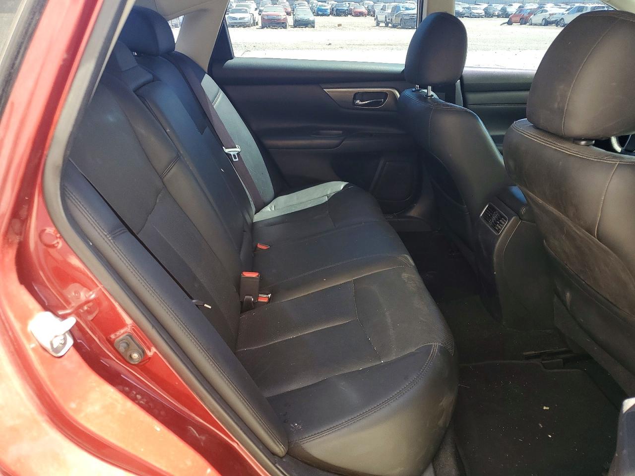 2015 Nissan Altima 2.5 Красный vin: 1N4AL3AP5FN387705