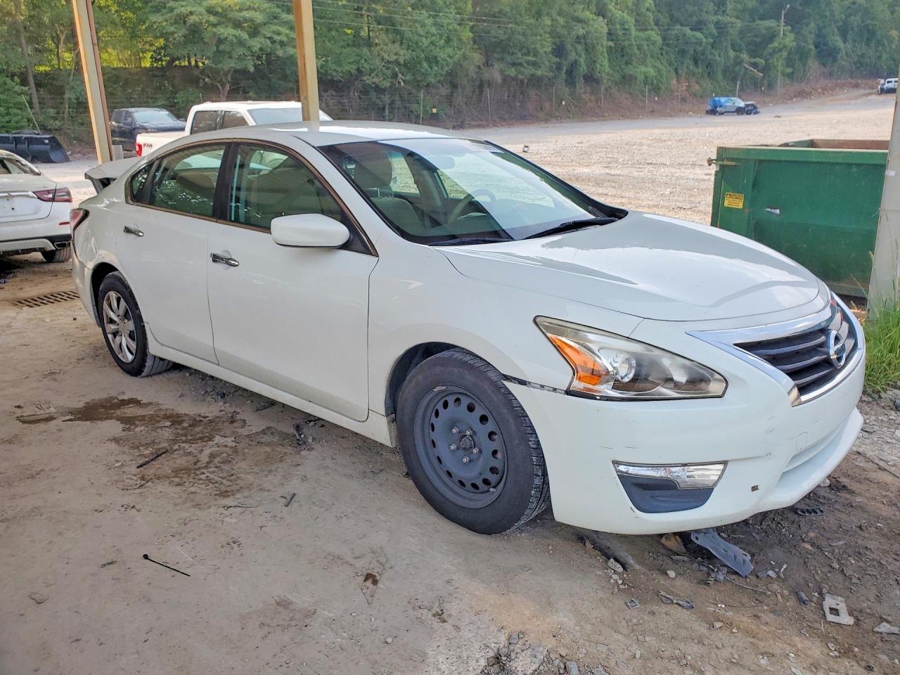2015 Nissan Altima 2.5 S White vin: 1N4AL3AP5FN388286