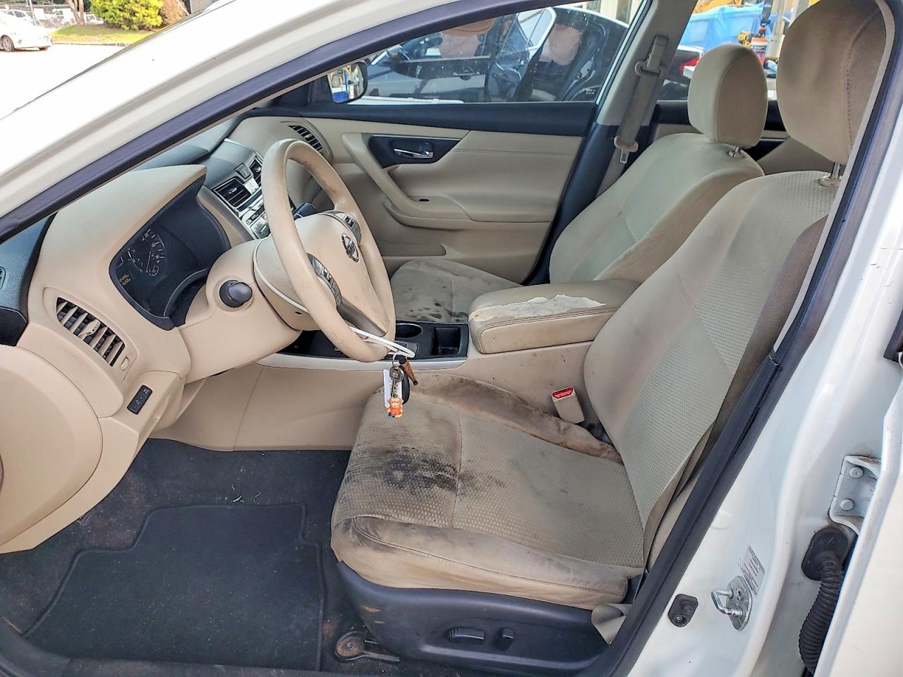 2015 Nissan Altima 2.5 S White vin: 1N4AL3AP5FN388286