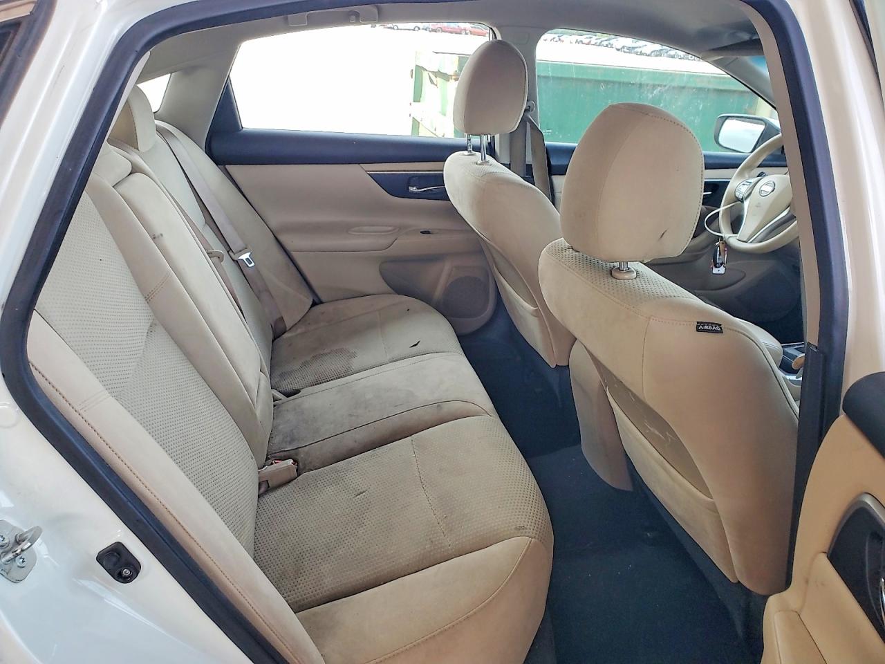 2015 Nissan Altima 2.5 S White vin: 1N4AL3AP5FN388286